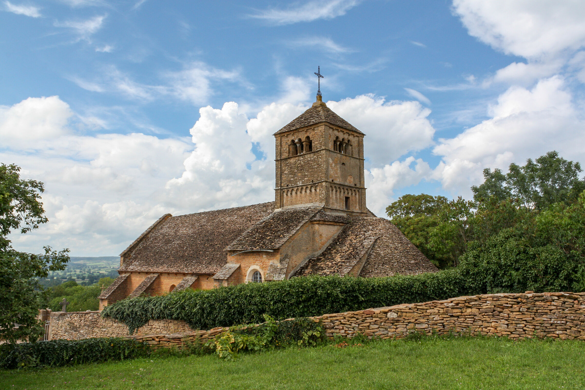 La chiesa romanica di Ameugny in Borgogna