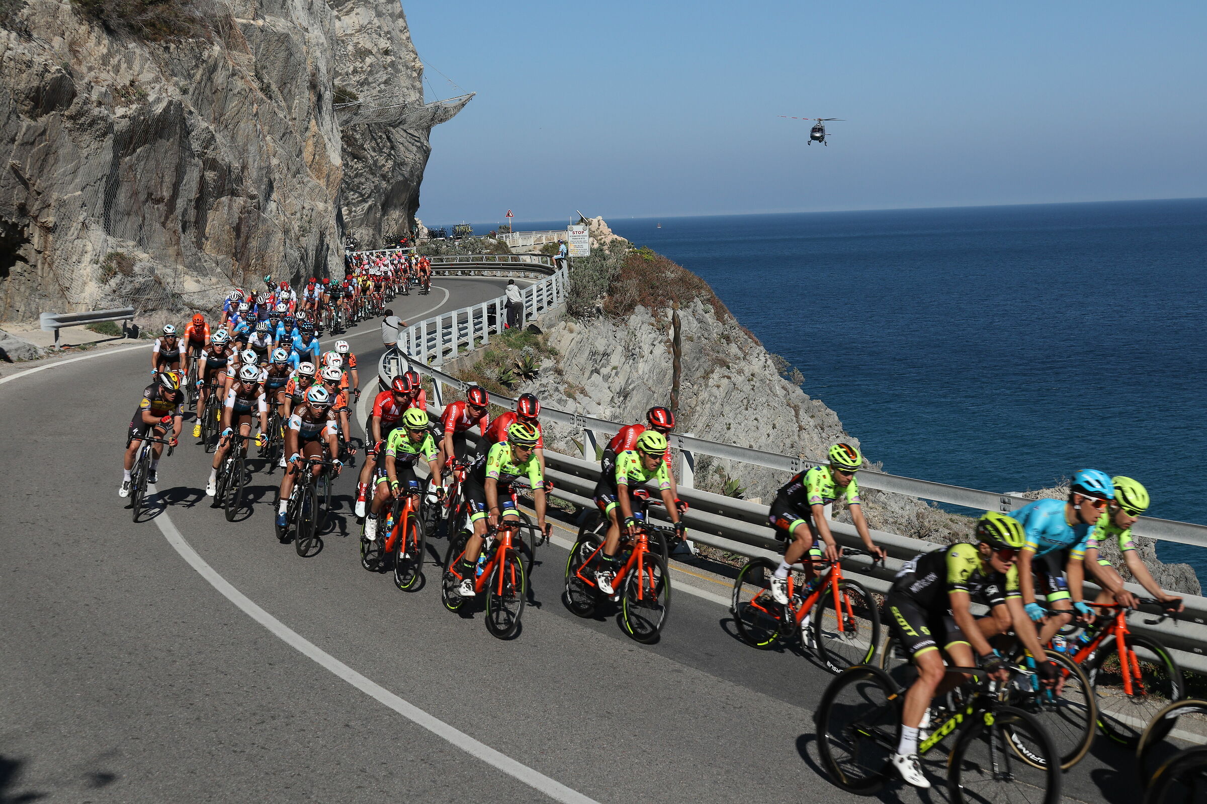 The group goes to Capo Noli