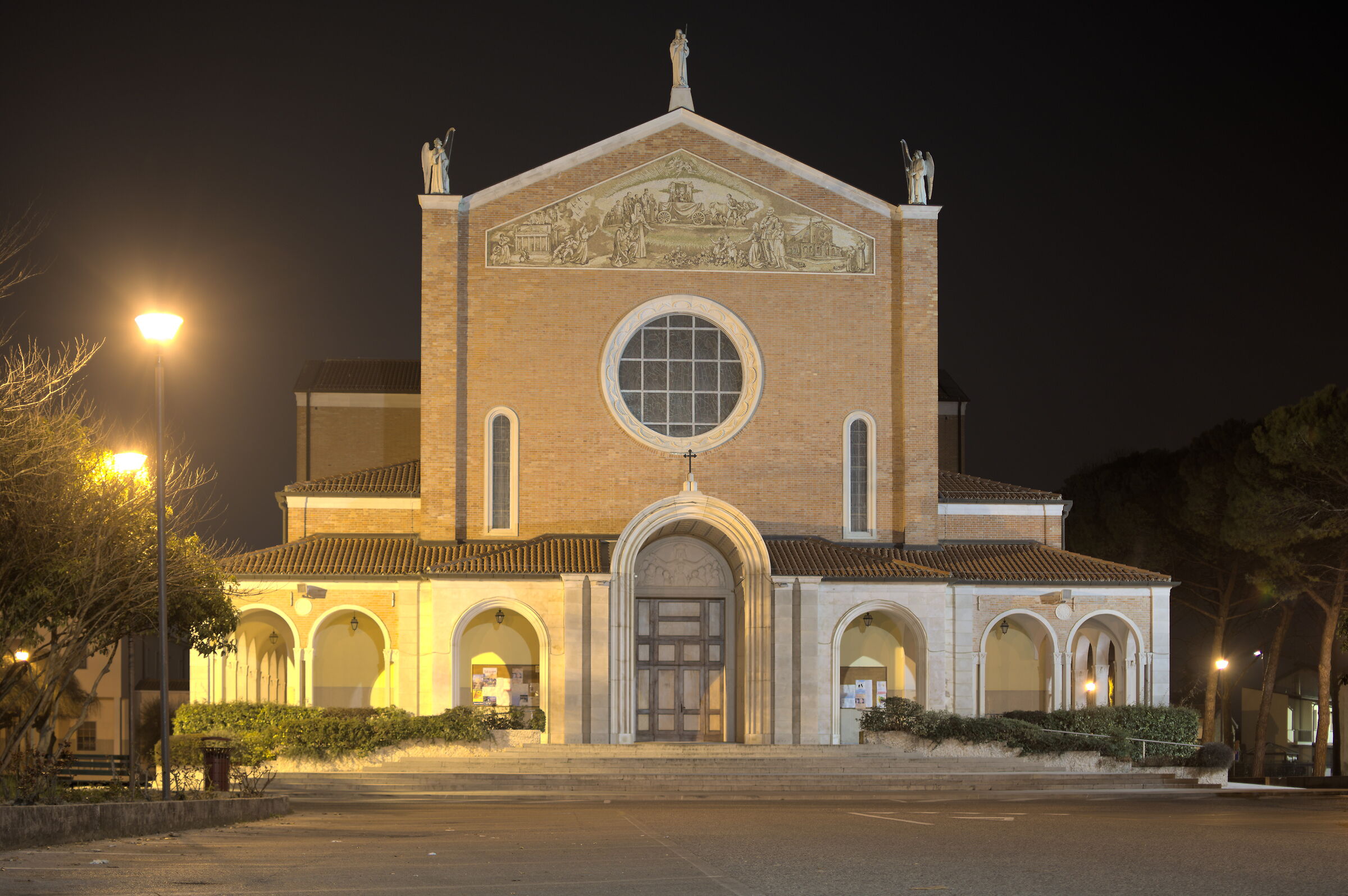 Madonna di Rosa Shrine