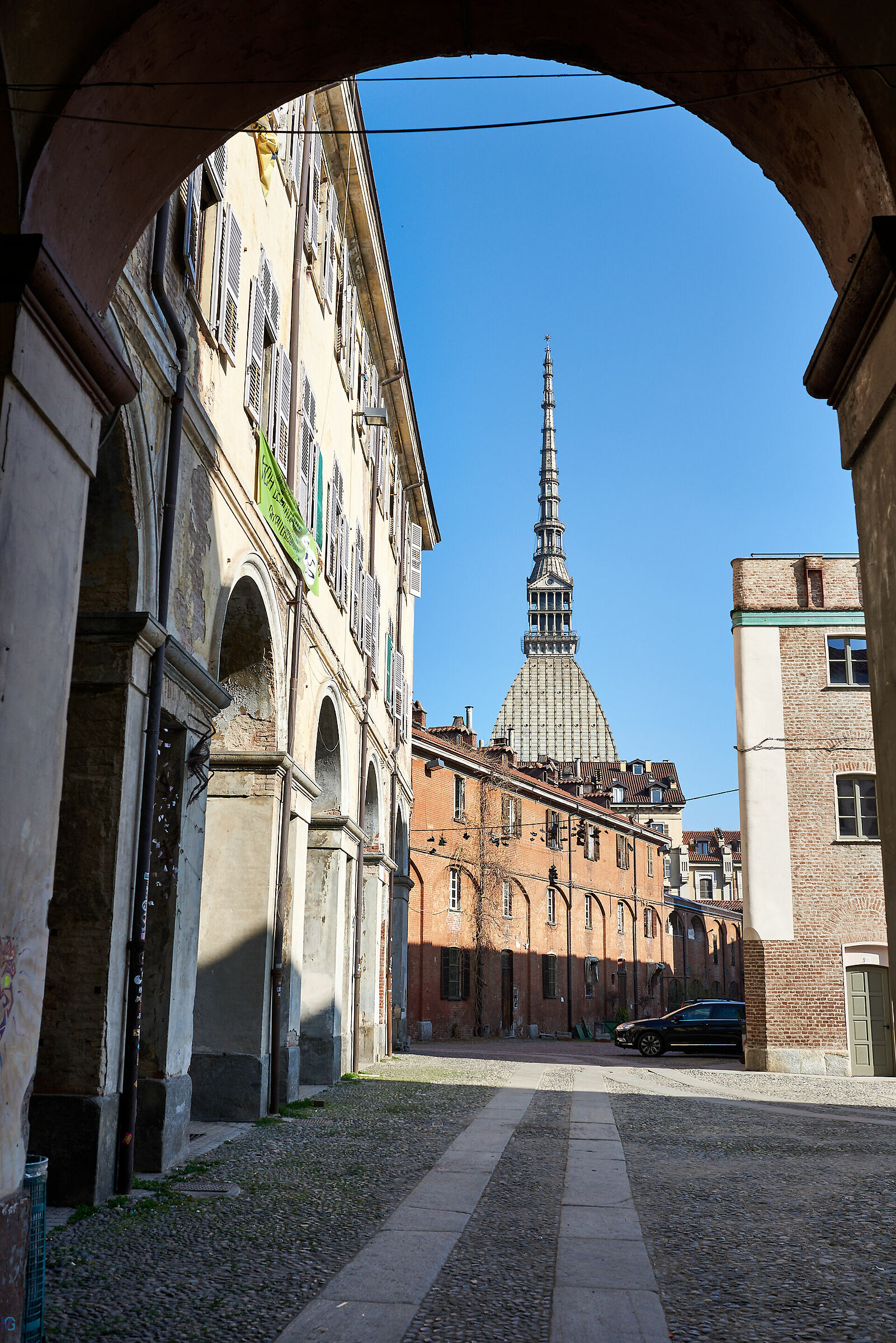 Torino - Mole Antonelliana vista dala Cavallerizza