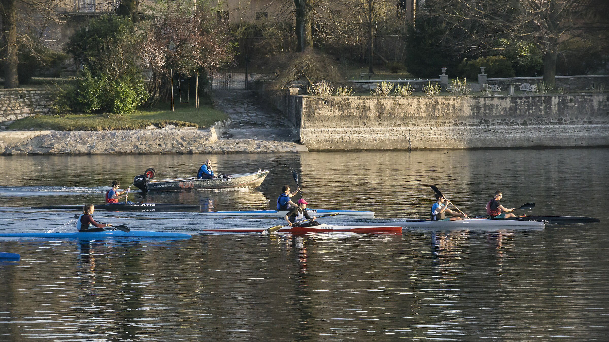 Canoers in training on Ticino-2
