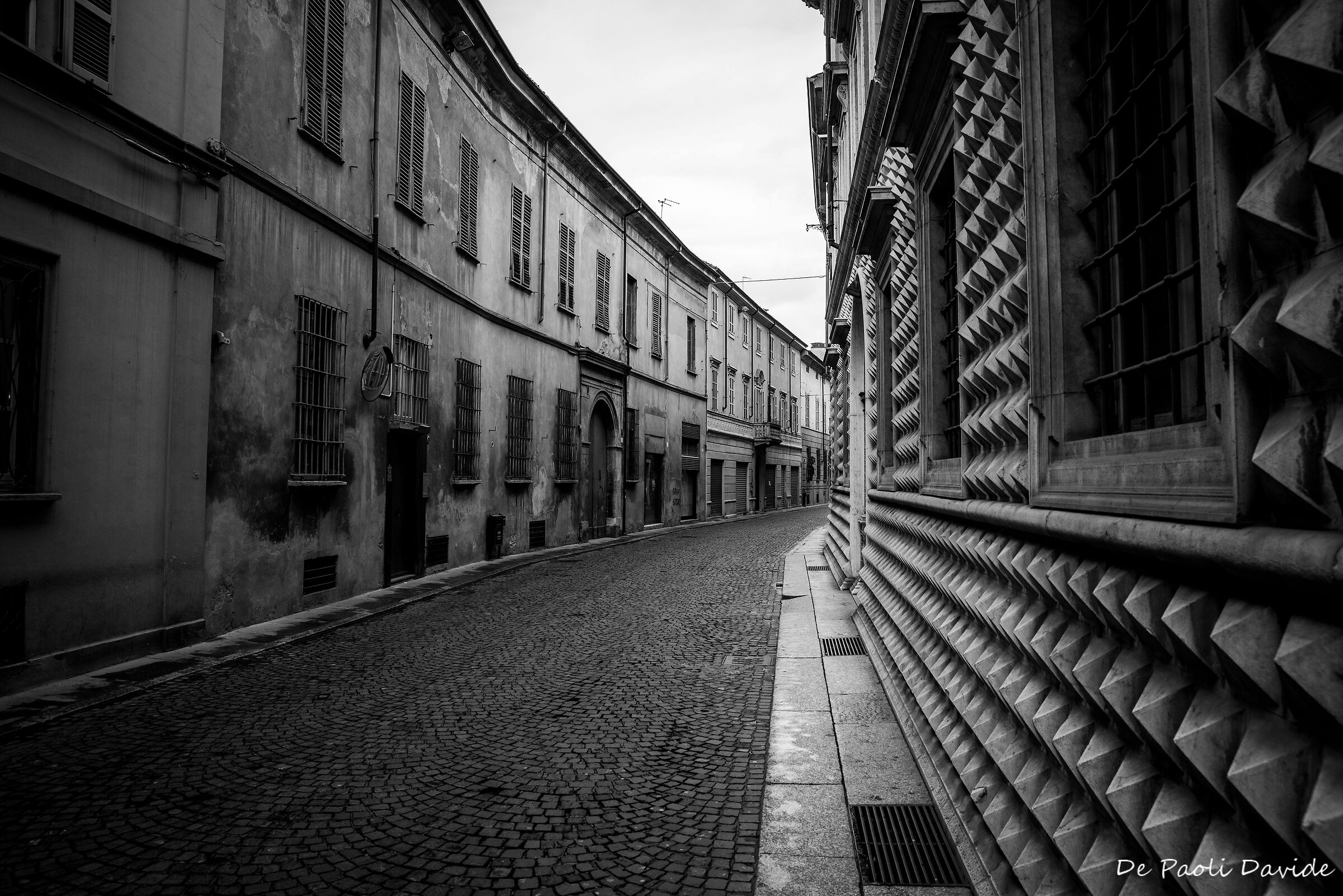 viale del centro a piacenza