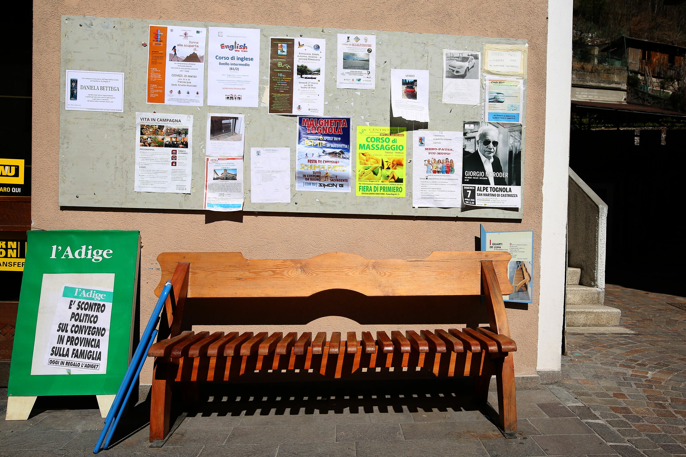 Per leggere il giornale in pace.