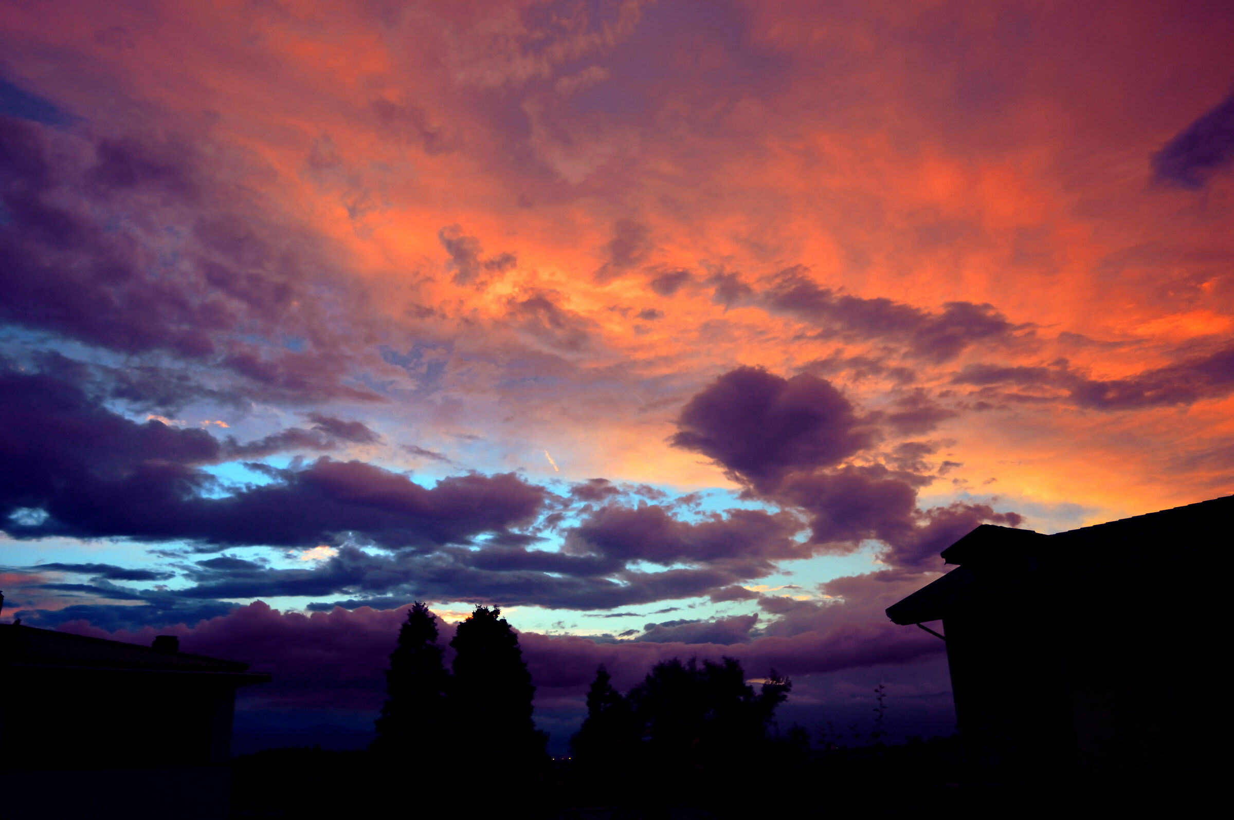 Fra un tetto e l'altro