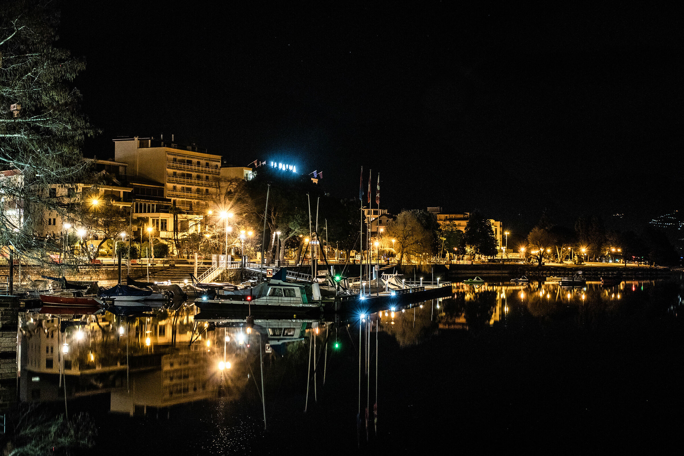 Locarno - Notturna sul lago