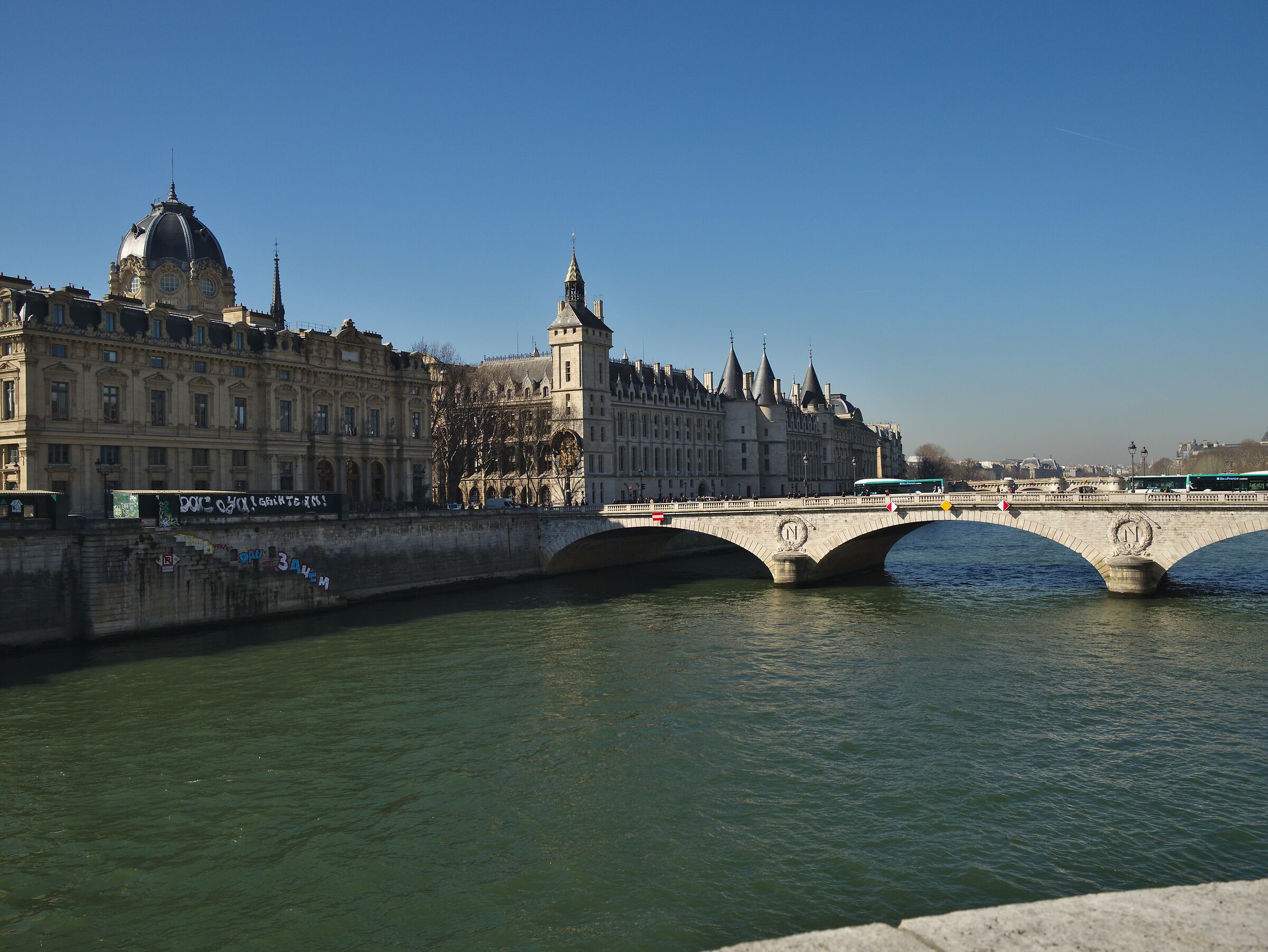 Pont Saint Michel 2