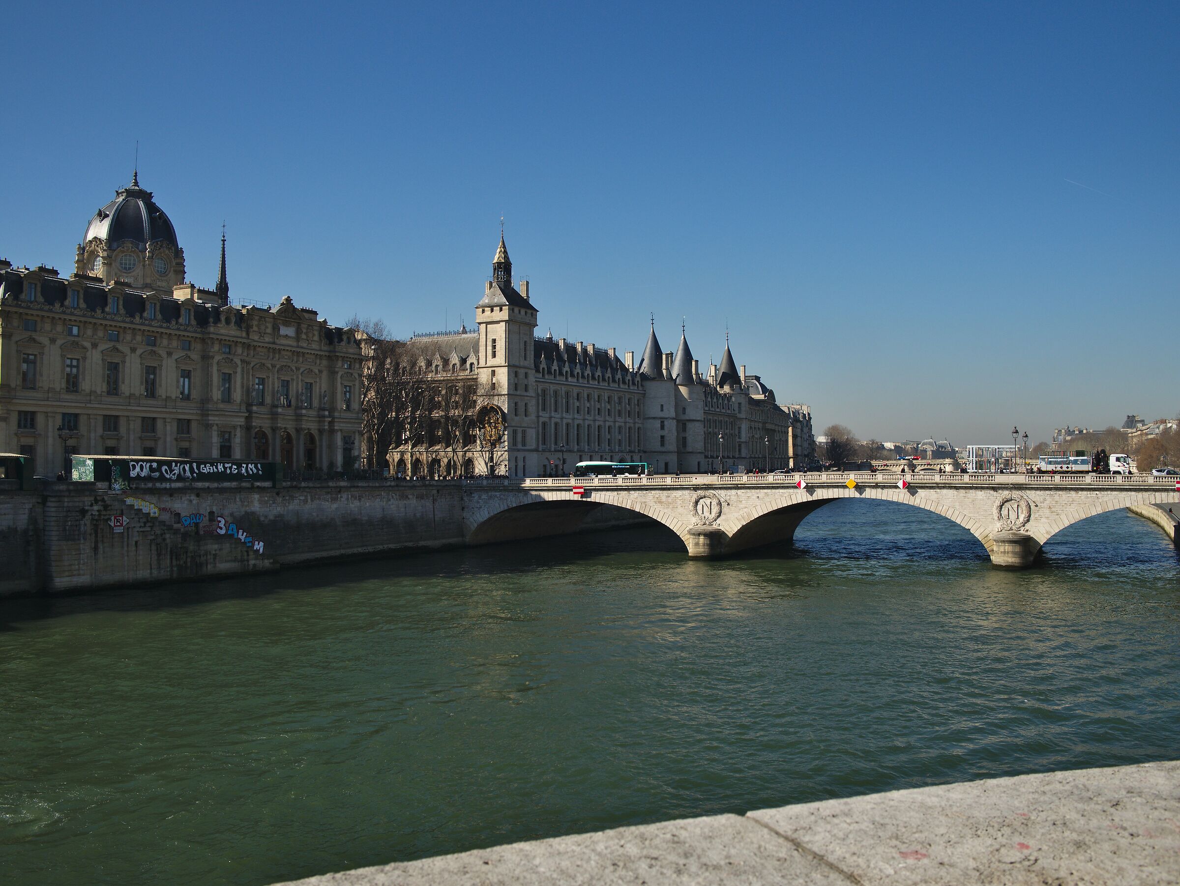 Pont Saint Michel 4