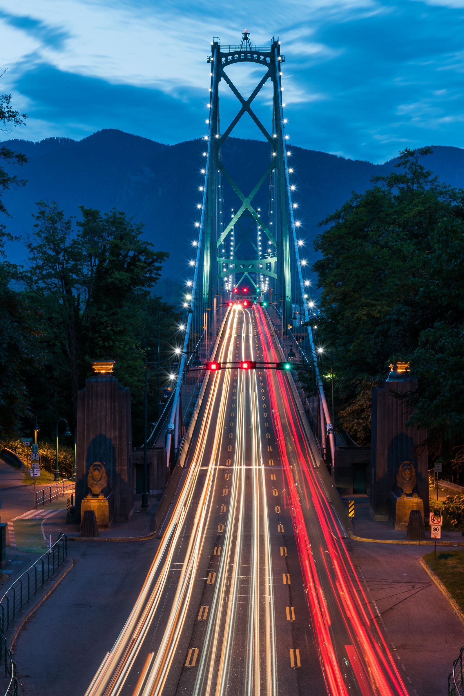 Lions Gate Bridge in Vancouver