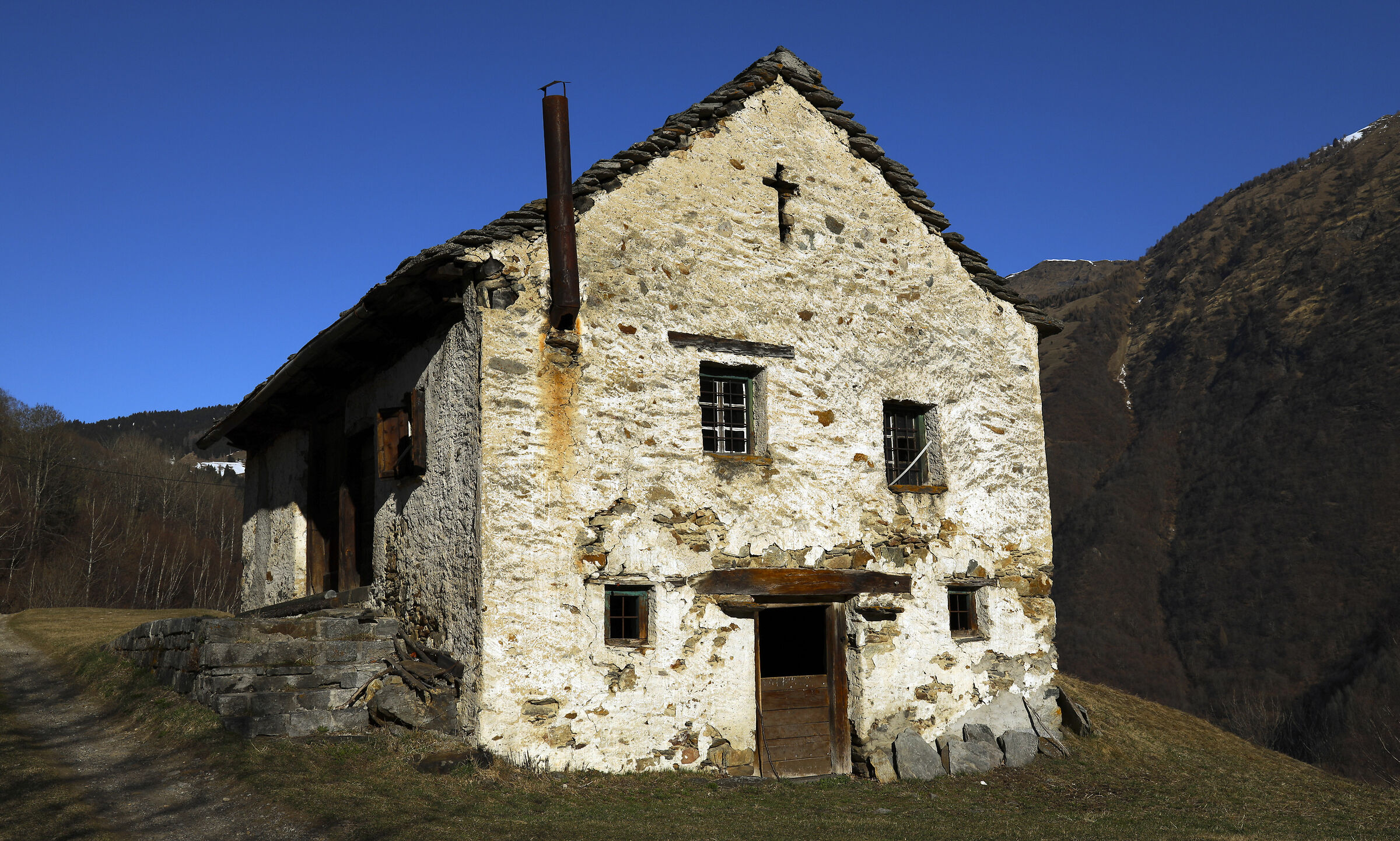 Cascinale in Val di Blenio