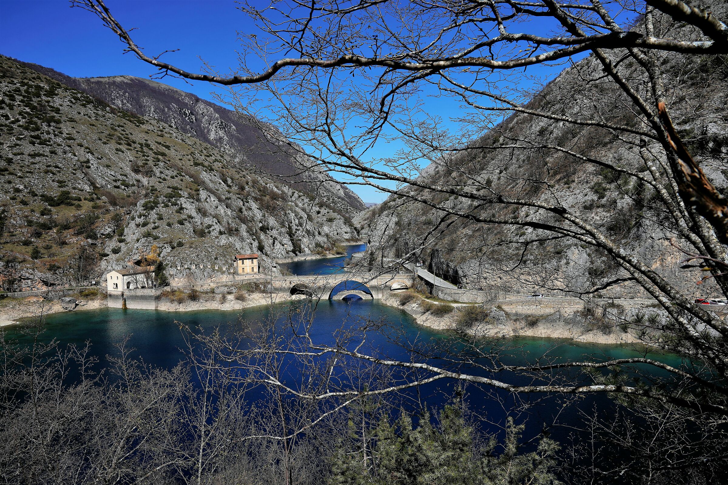 Lago di San Domenico Valle del Saggittario Villalago AQ