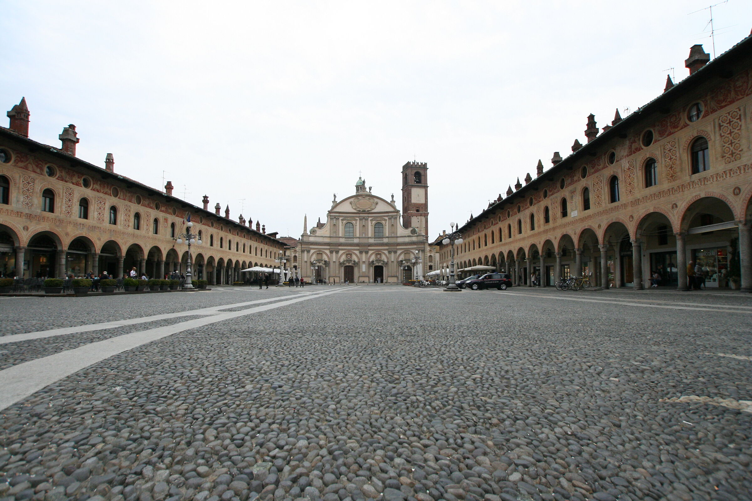 Dome in the background