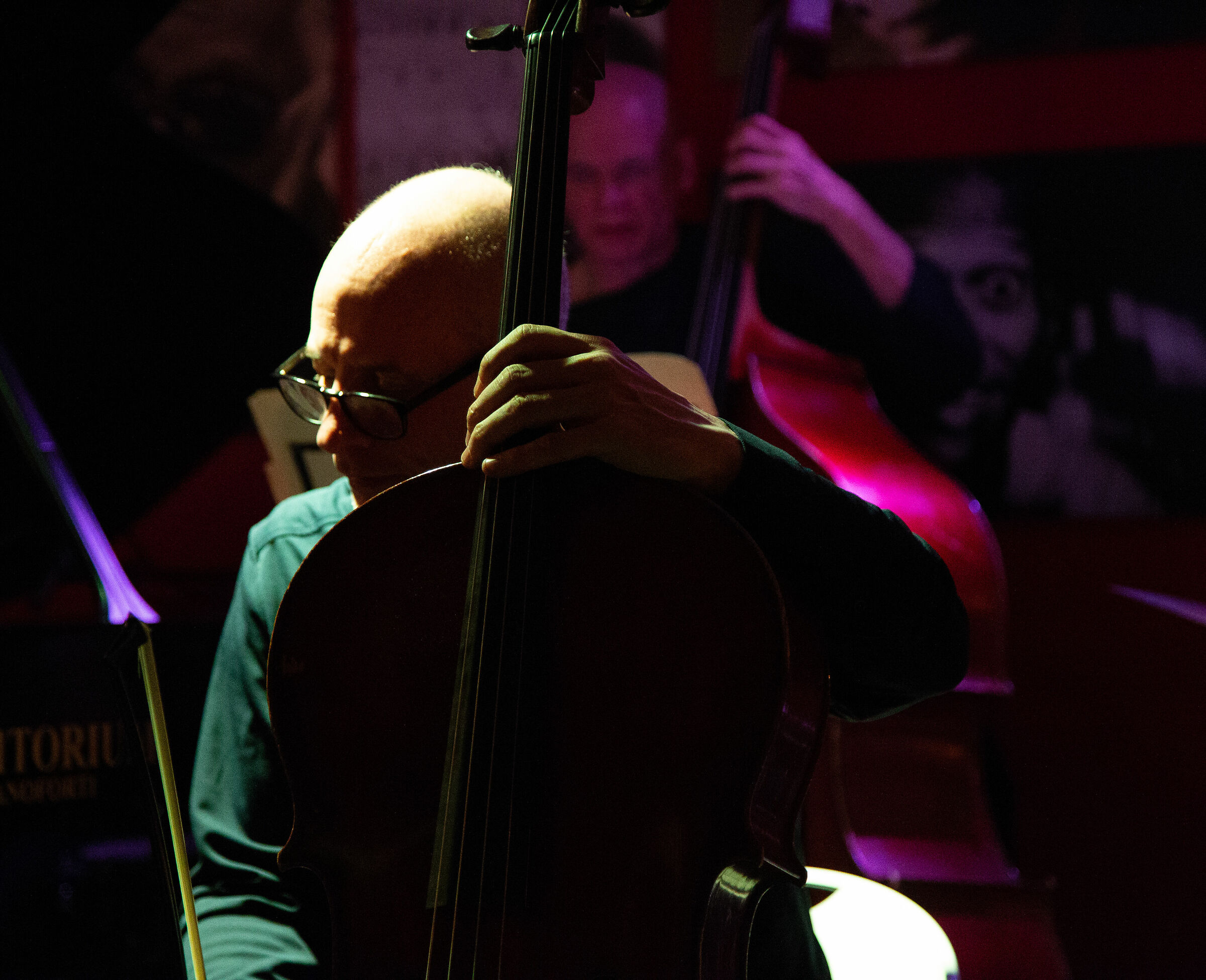 Le mani sugli strumenti