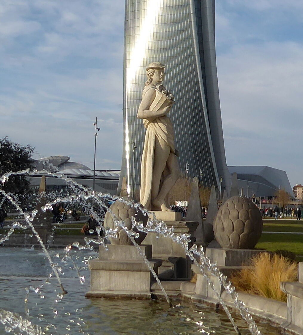 Piazza Giulio Cesare-Milan