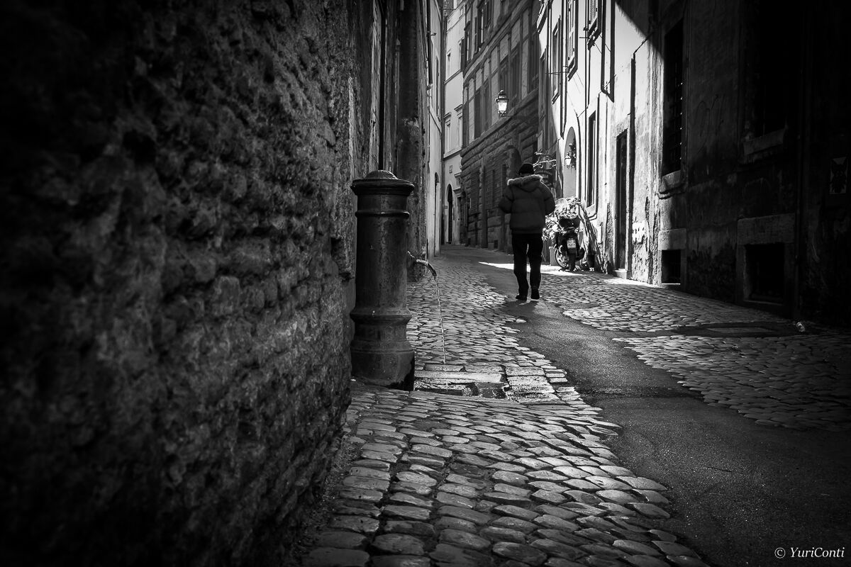Rome's alleyways