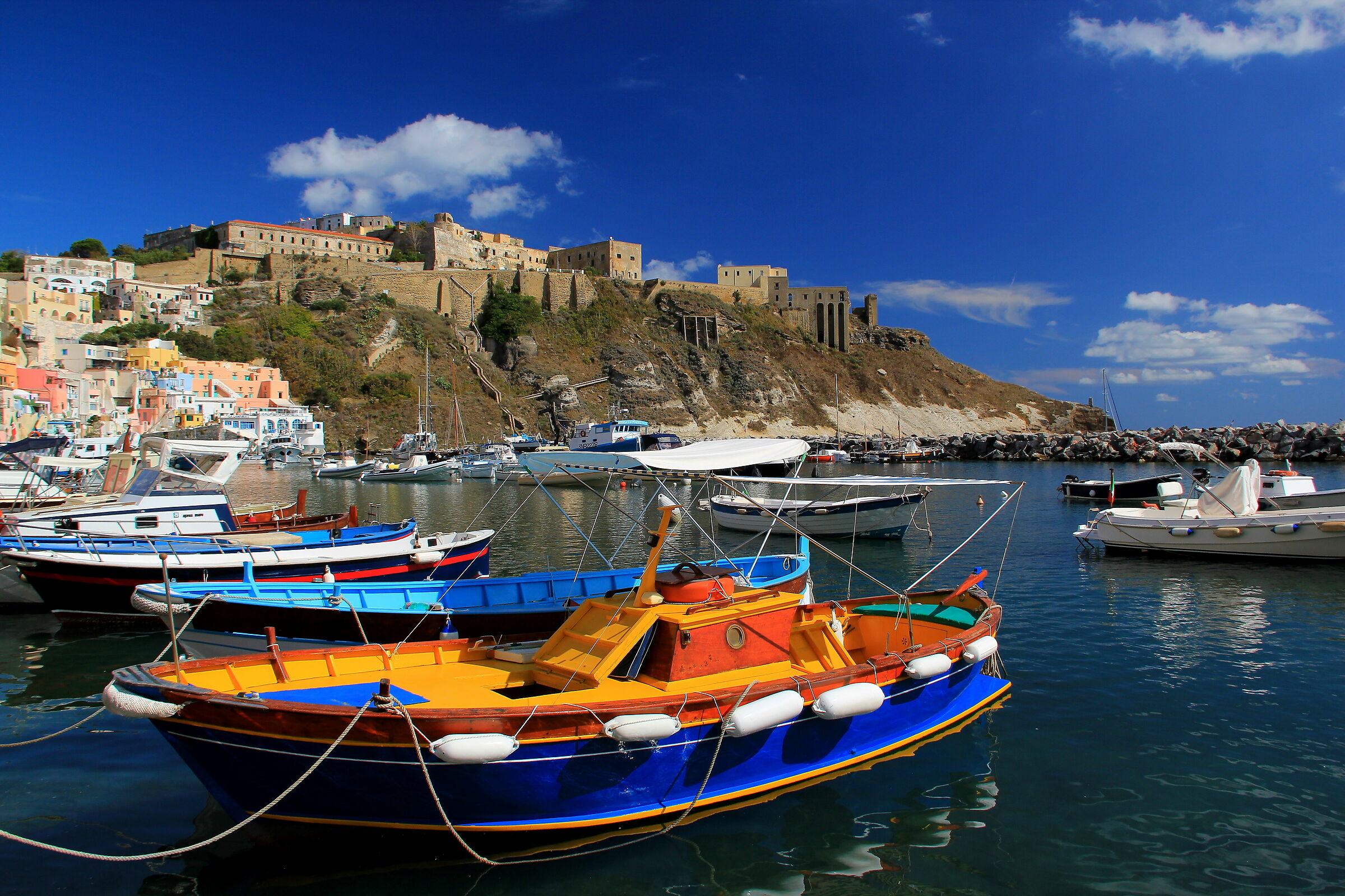 Procida. Palazzo D'avalos