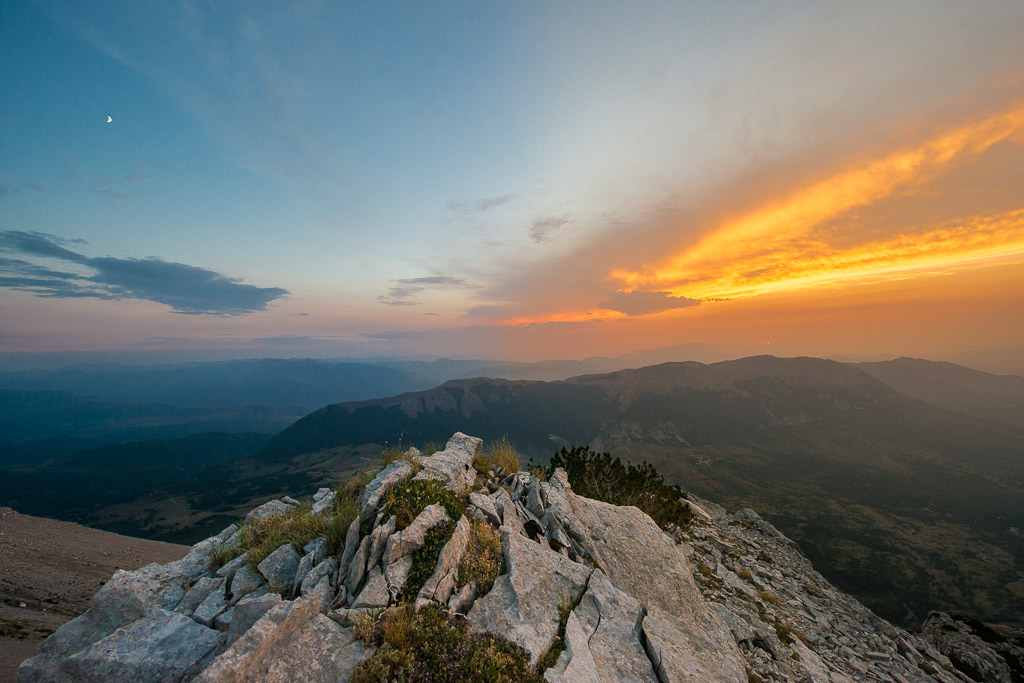 cold-light-warm light