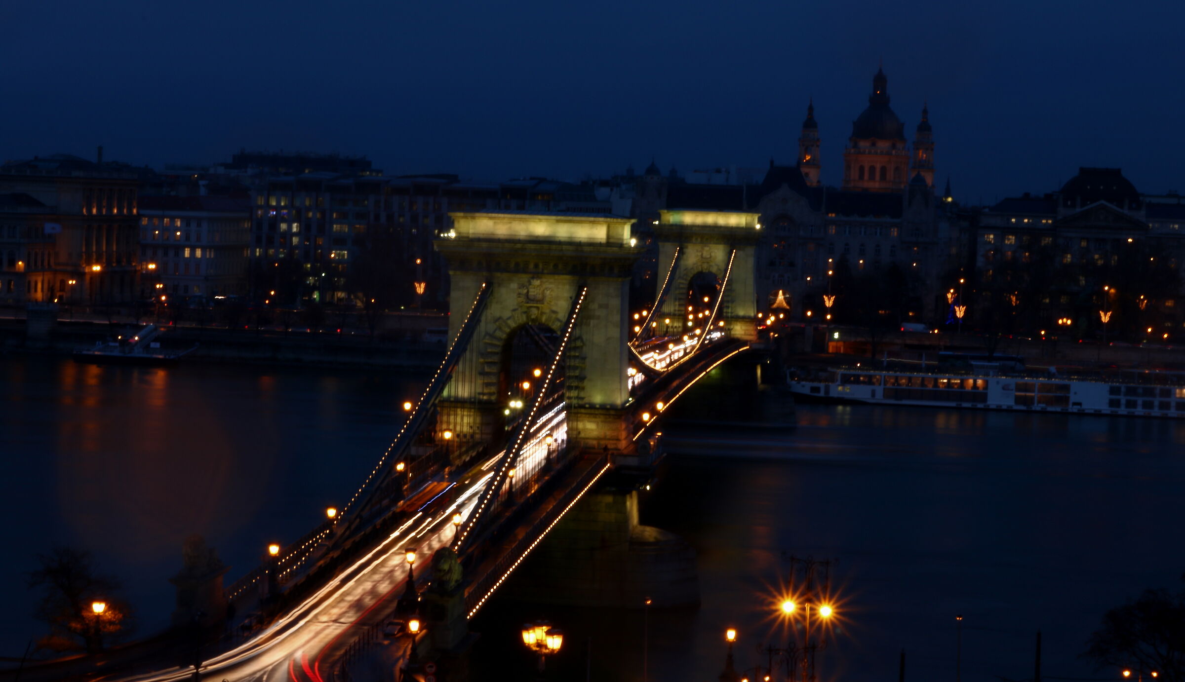 Uno dei ponti di Budapest