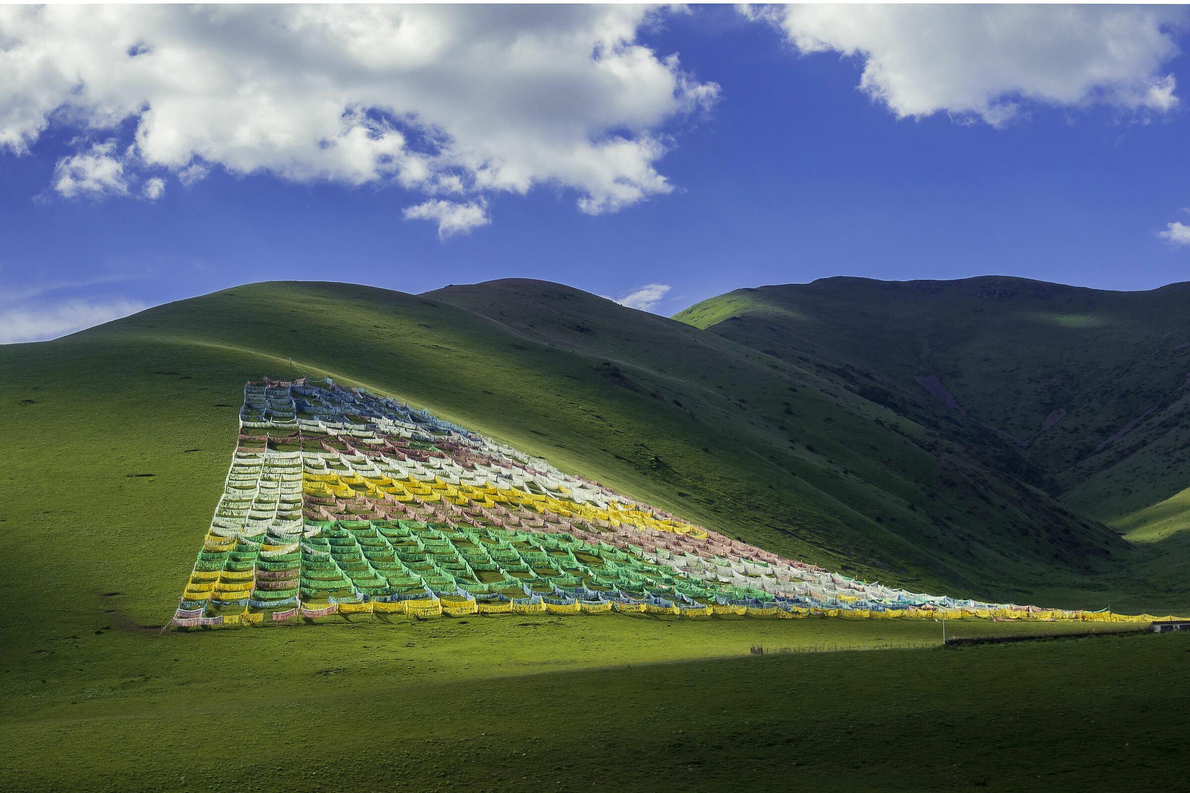 Cina:Sichuan.Kham.Paesaggio a 4.400 m