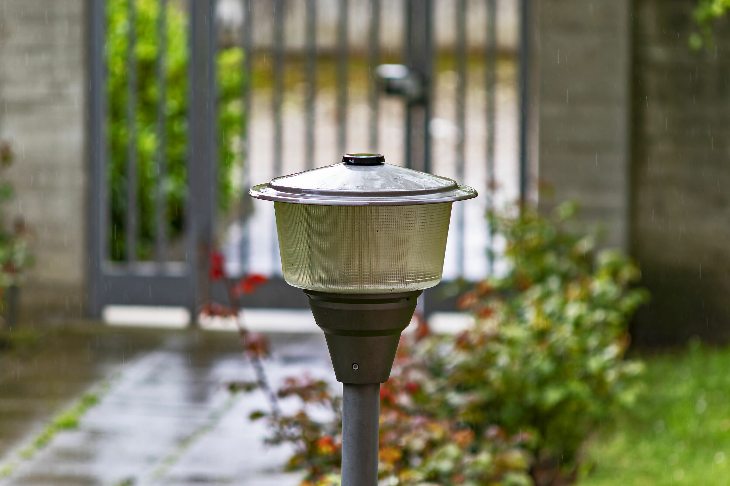 Try Sigma 50-150 F/2.8 EX DC HSM