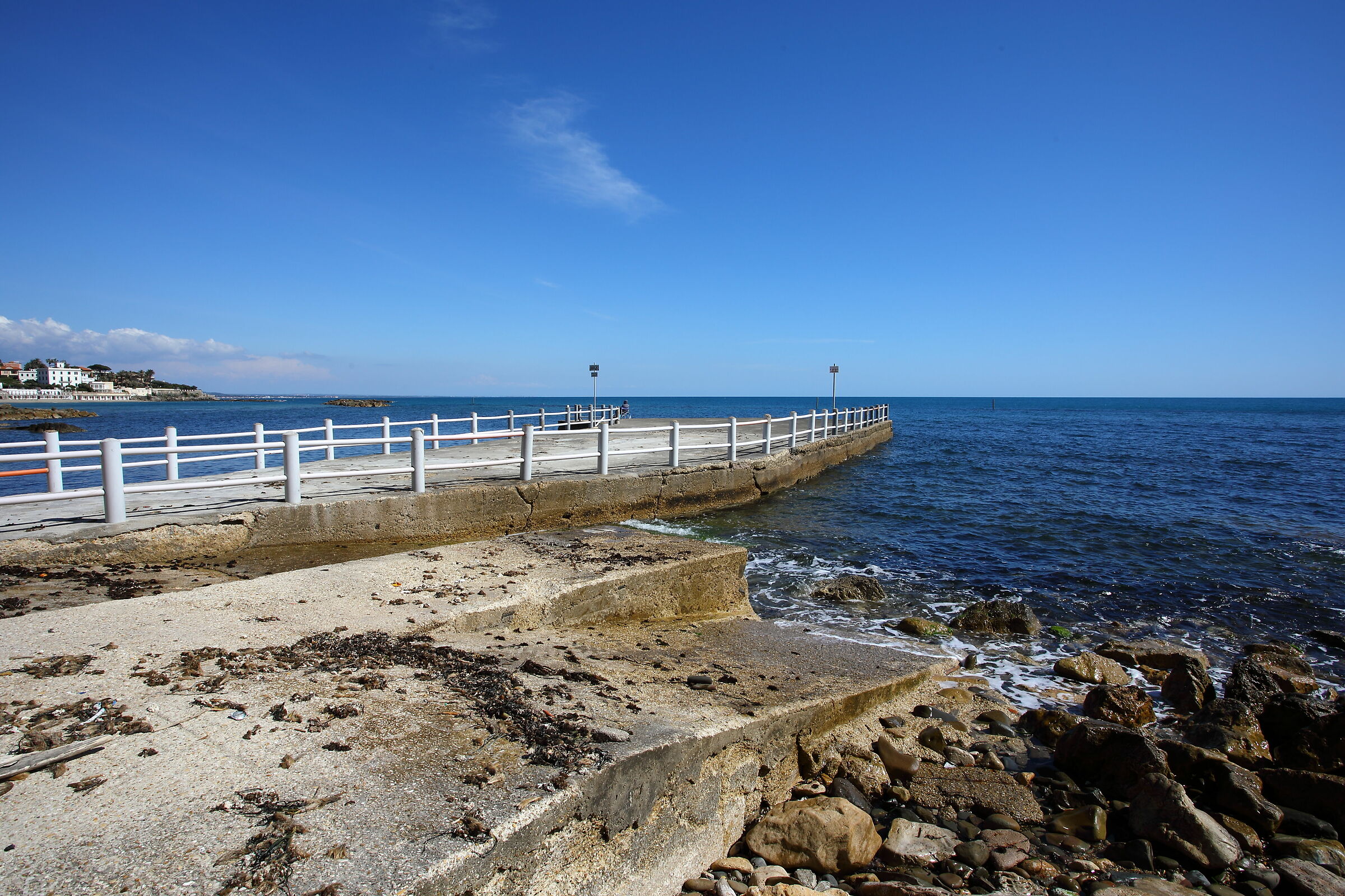 Marina in diagonale (Santa Marinella, Lazio)