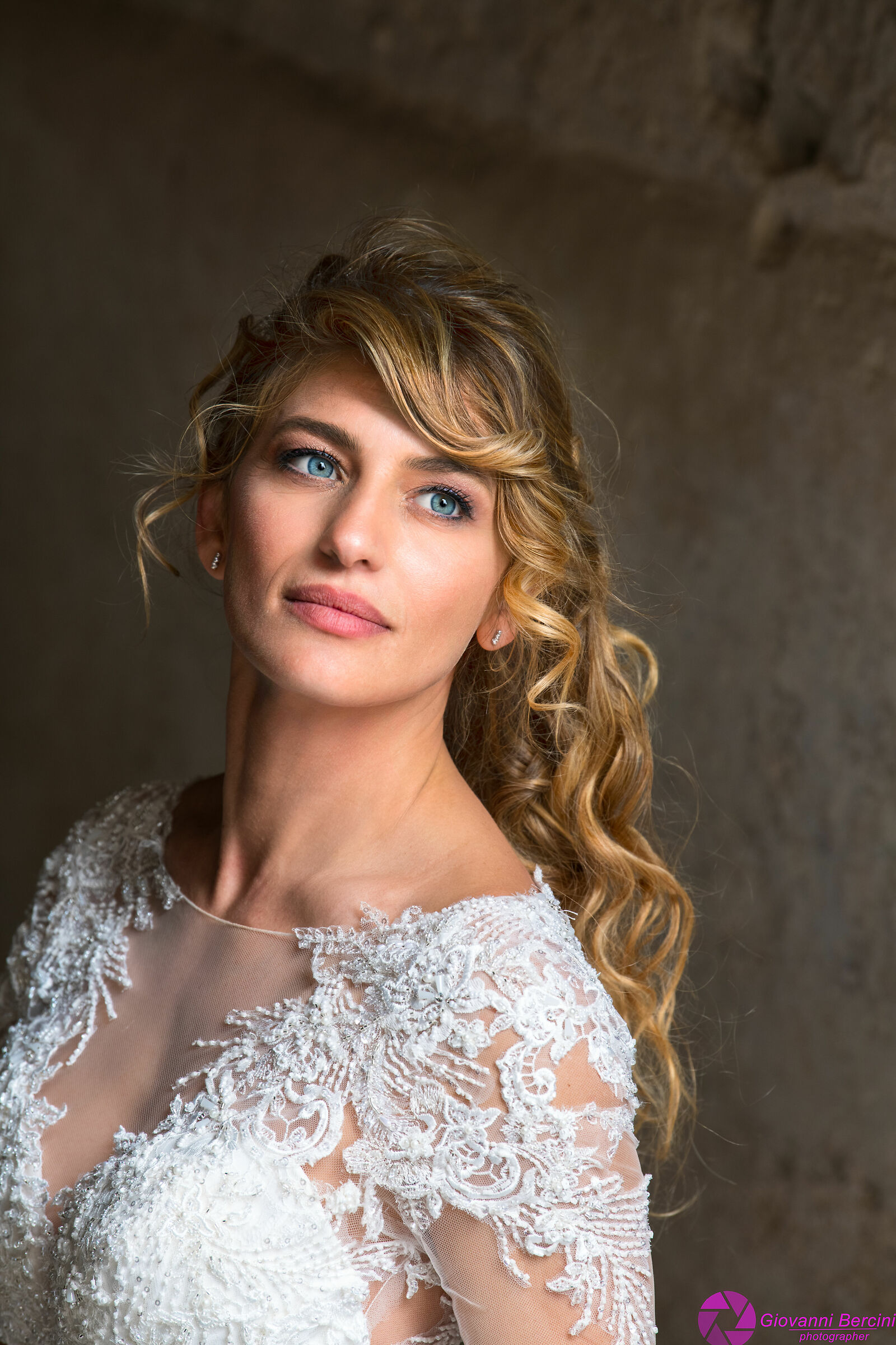 Wedding with Nikon 70 \ \ 200 FL 2.8