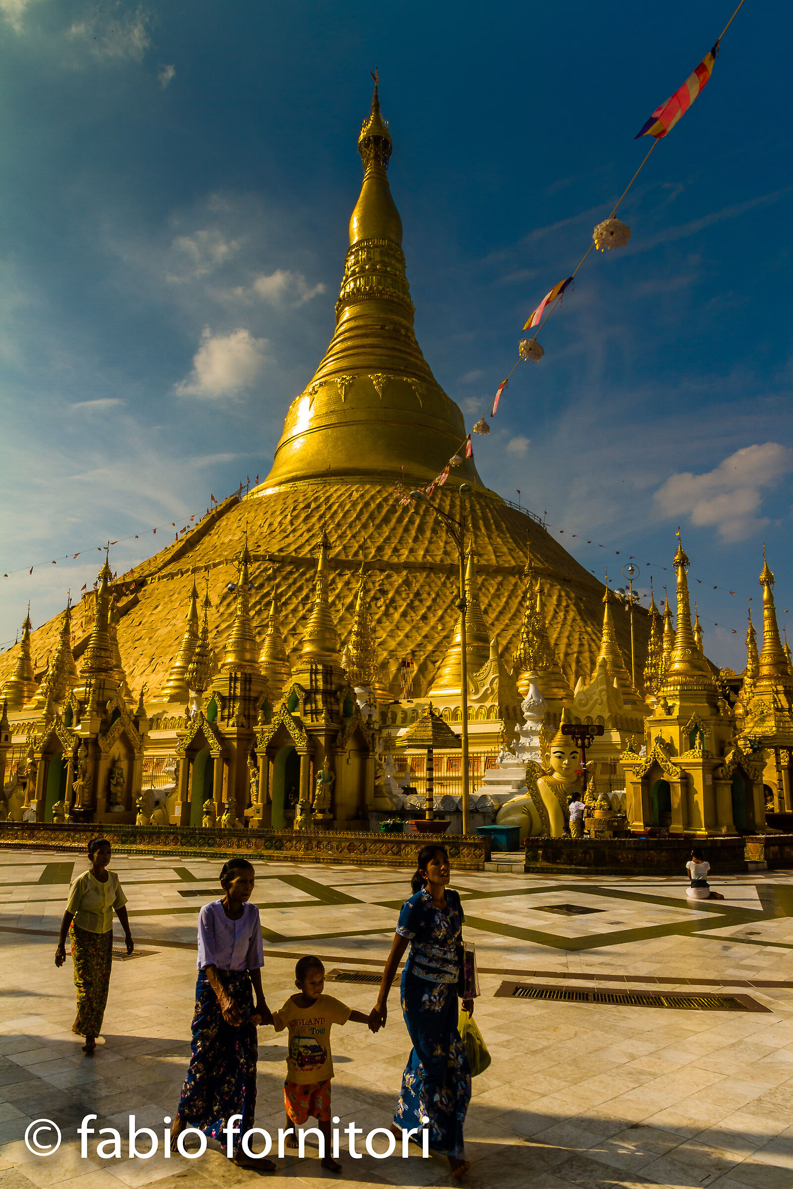 Yangoon Religius Temple, Myanmar, 2009
