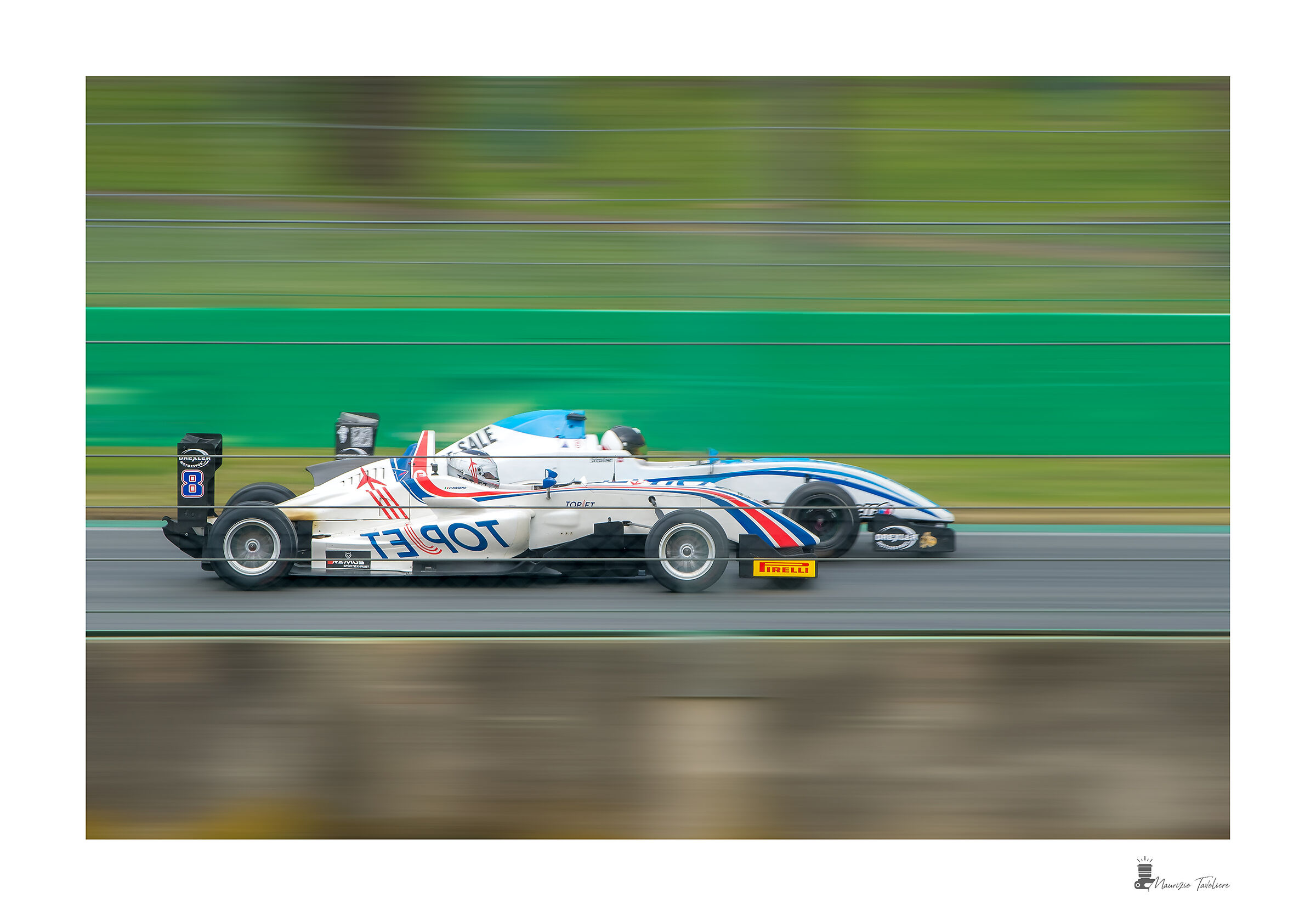 Sorpasso in gabbia ..