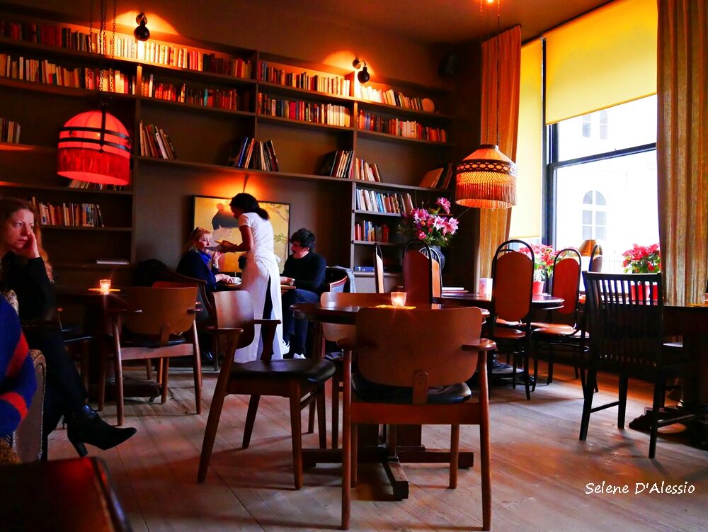 Cafe, Paris