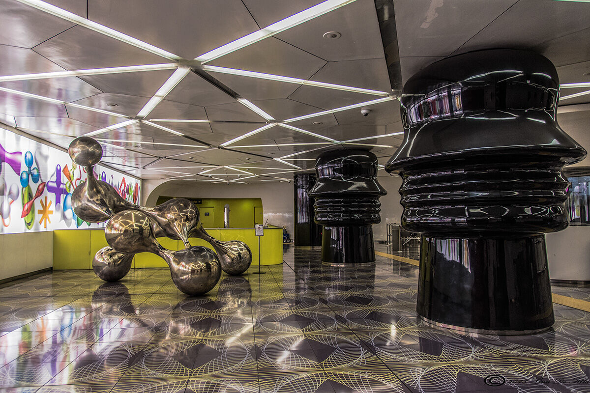 Stazione metro "Università" - Napoli