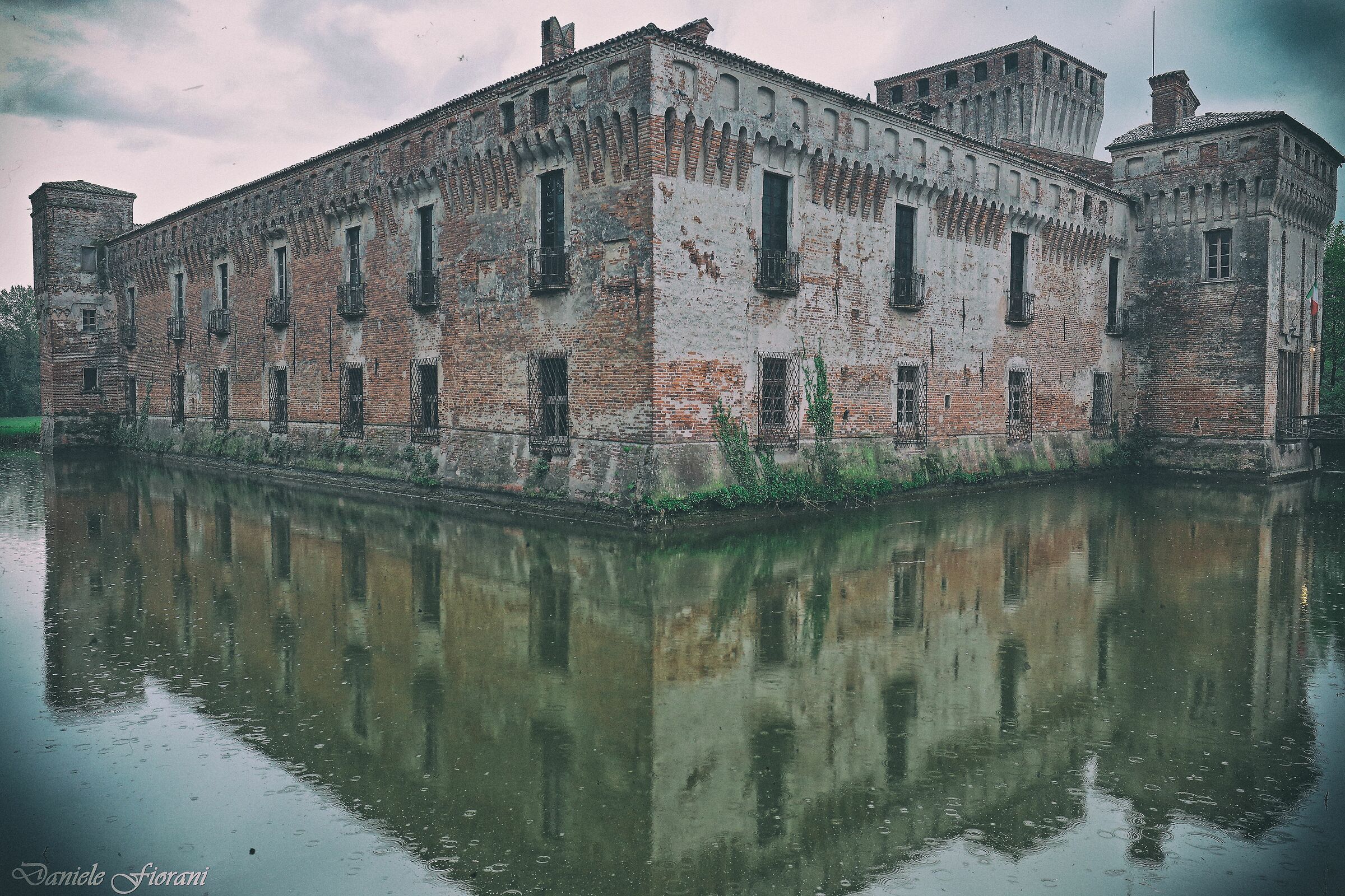 Padernello sotto la pioggia
