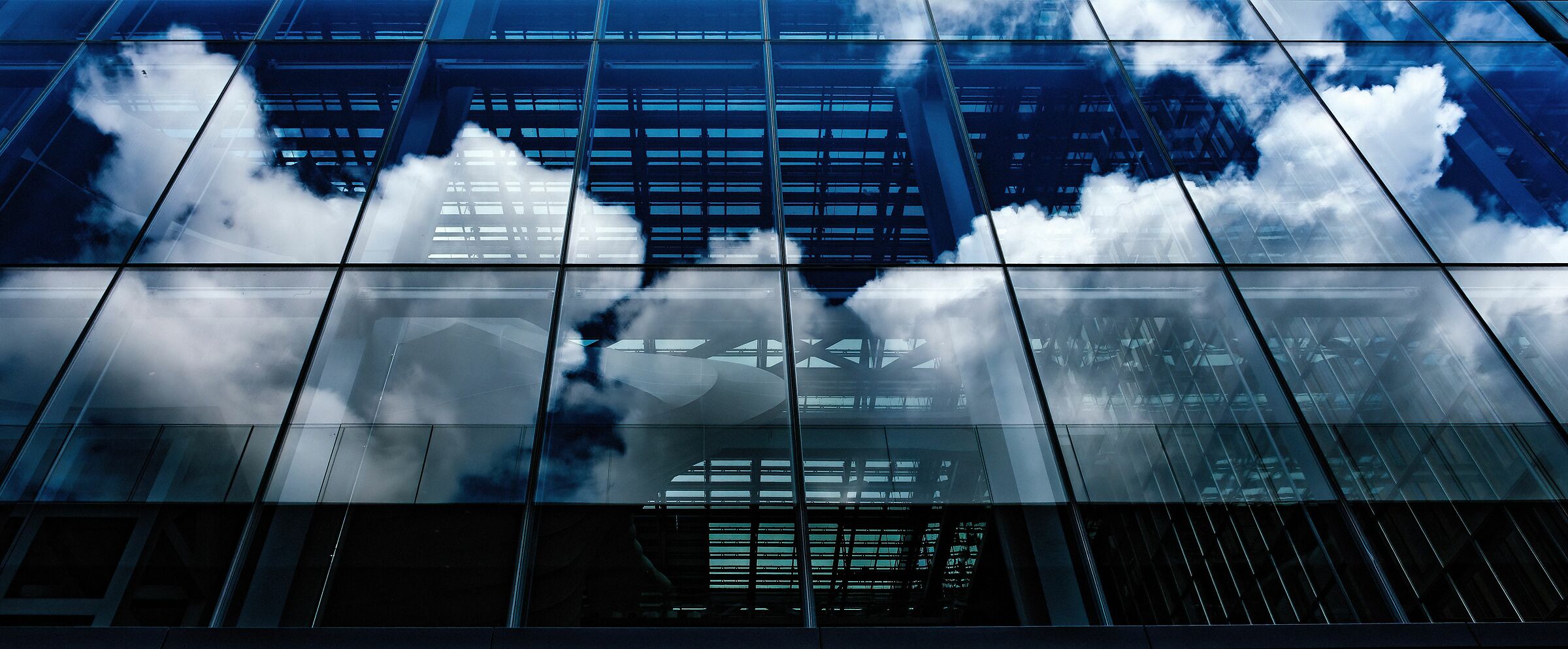 The clouds into the cloud