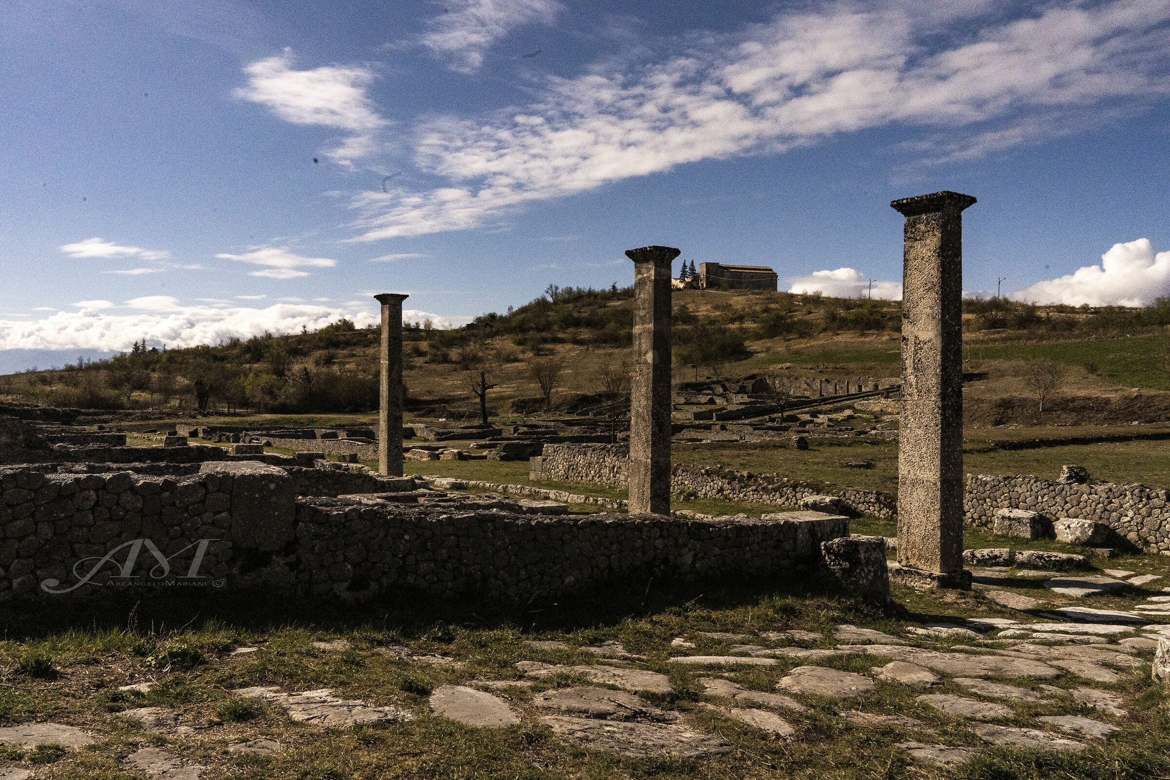 Scavi Romani di Alba Fucens  - Massa D'Albe (aq)