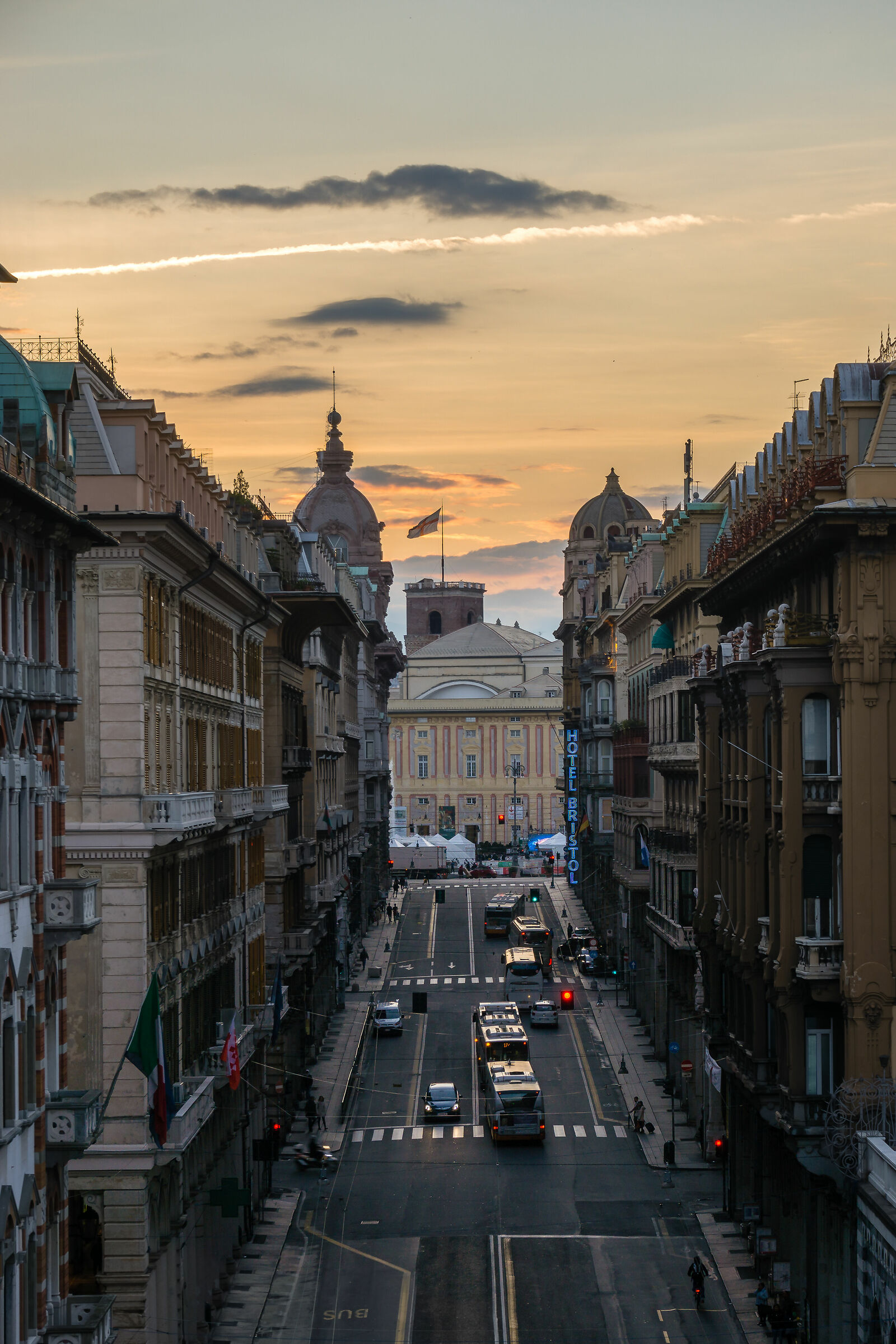 Genova, Vista dal Ponte Monumentale