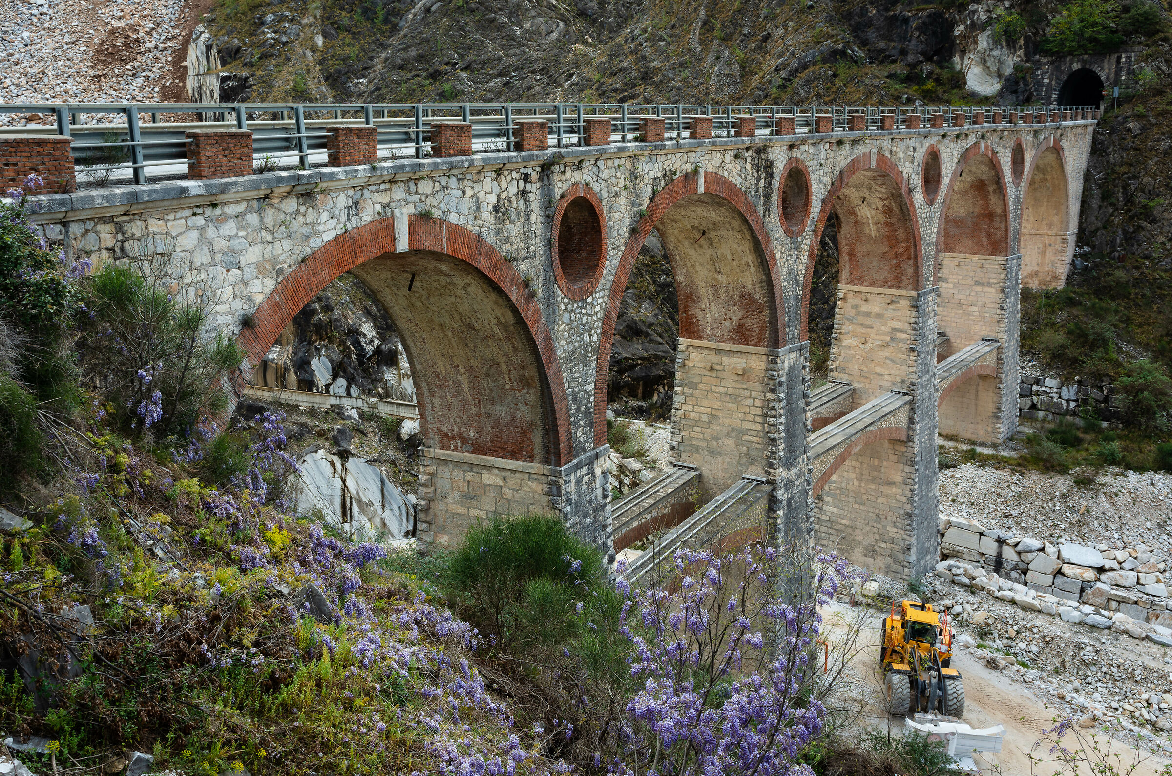 The Bridges of Vara