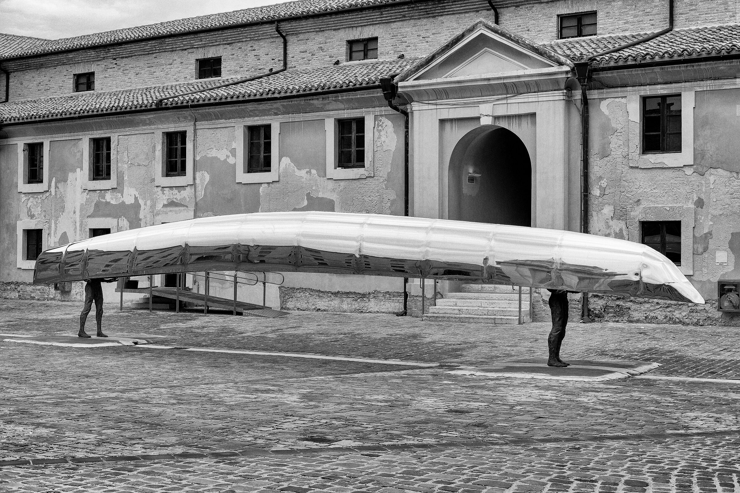 Cortile interno Mole Vanvitelliana