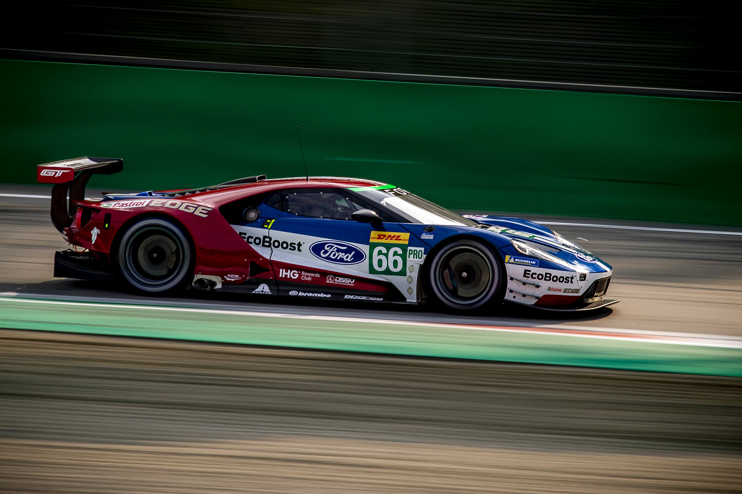 Ford GT all'Ascari