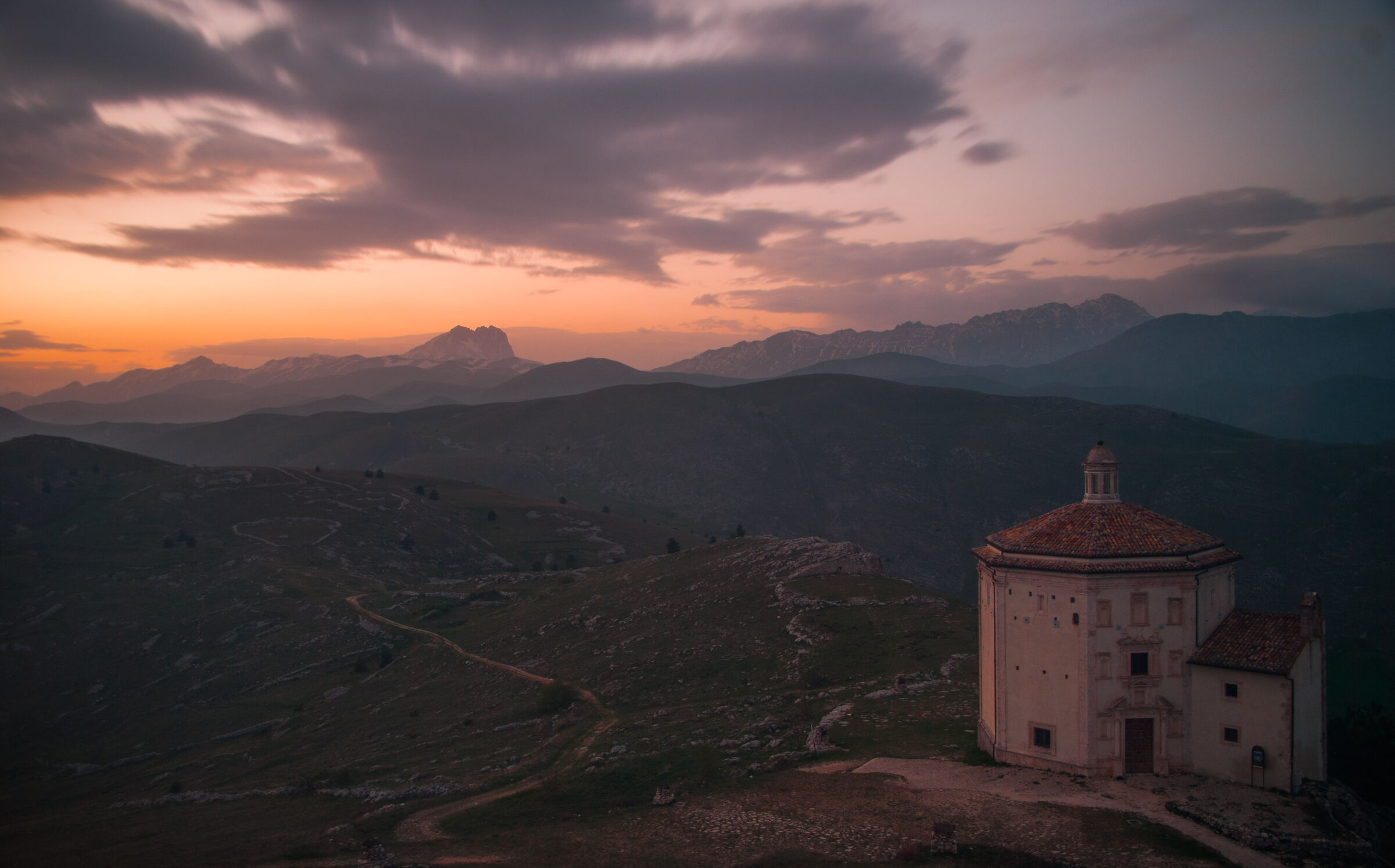 Guardando il Gran Sasso
