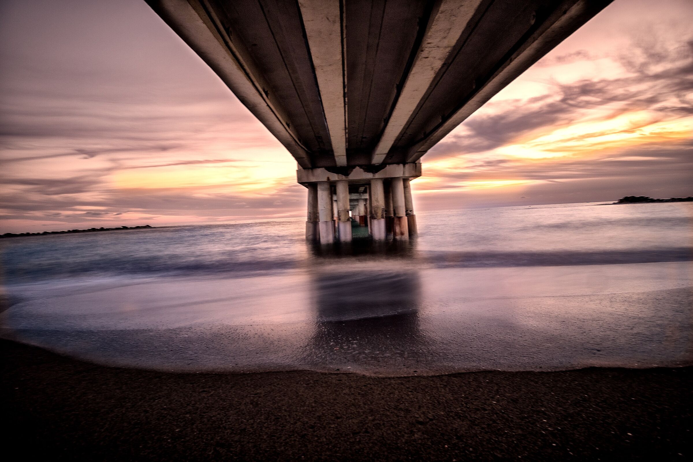 Pontile Marina di Massa