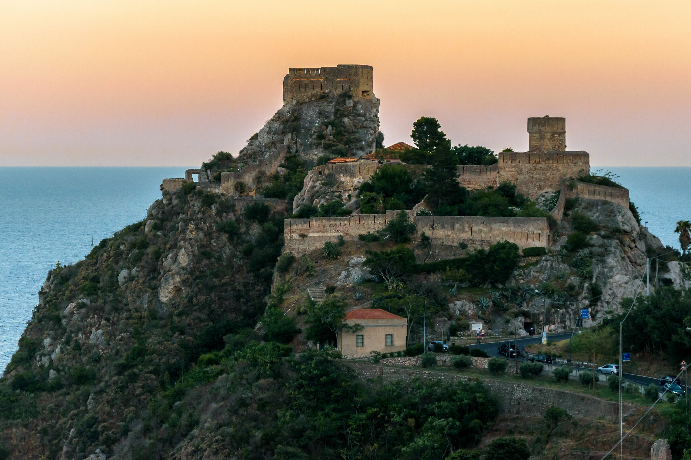 castello sant'alessio siculo