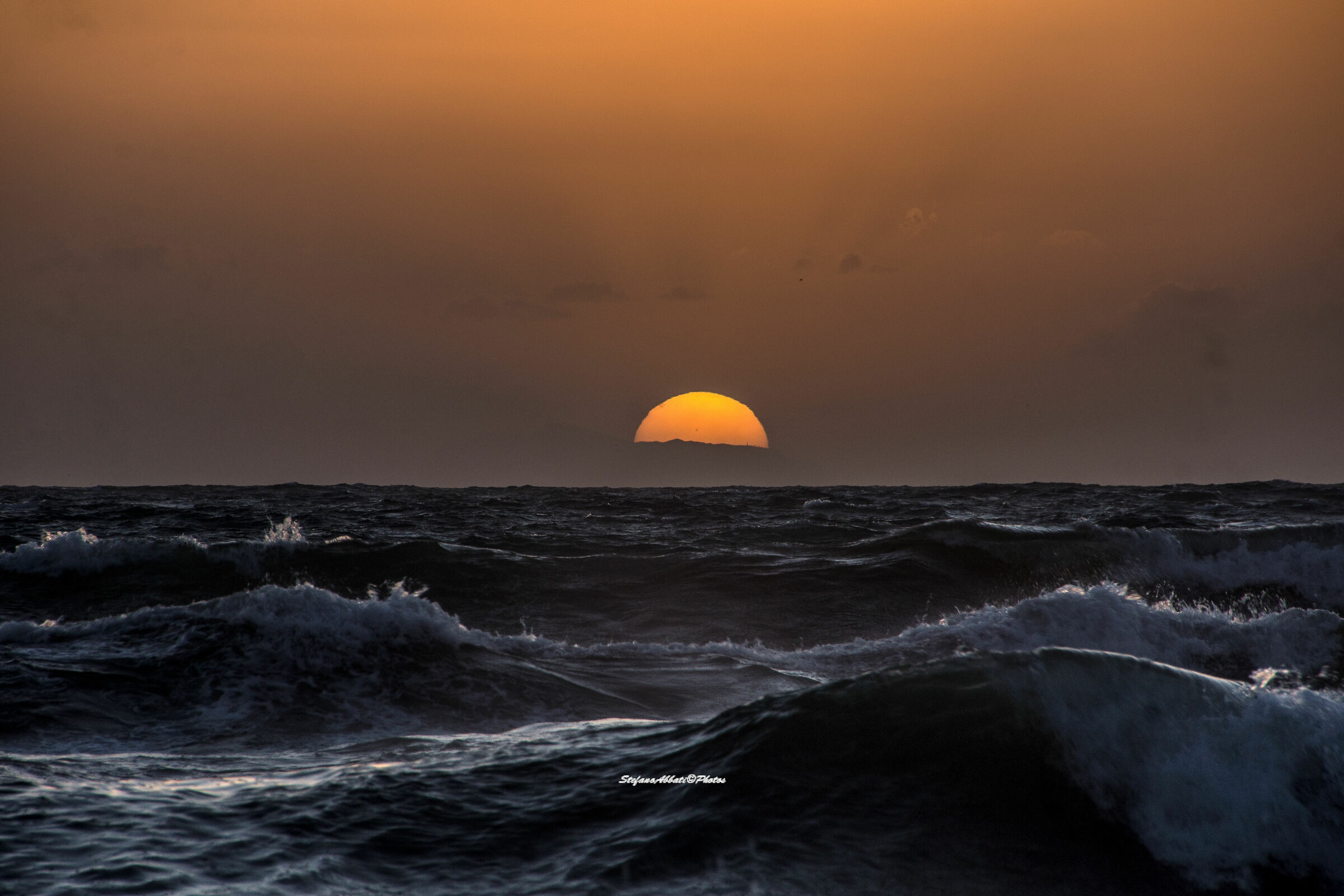 Tramonto sul mare