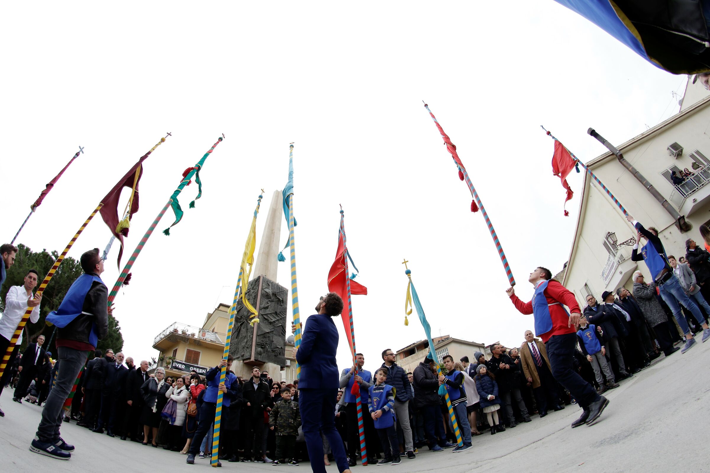 Giocolieri di stendardi