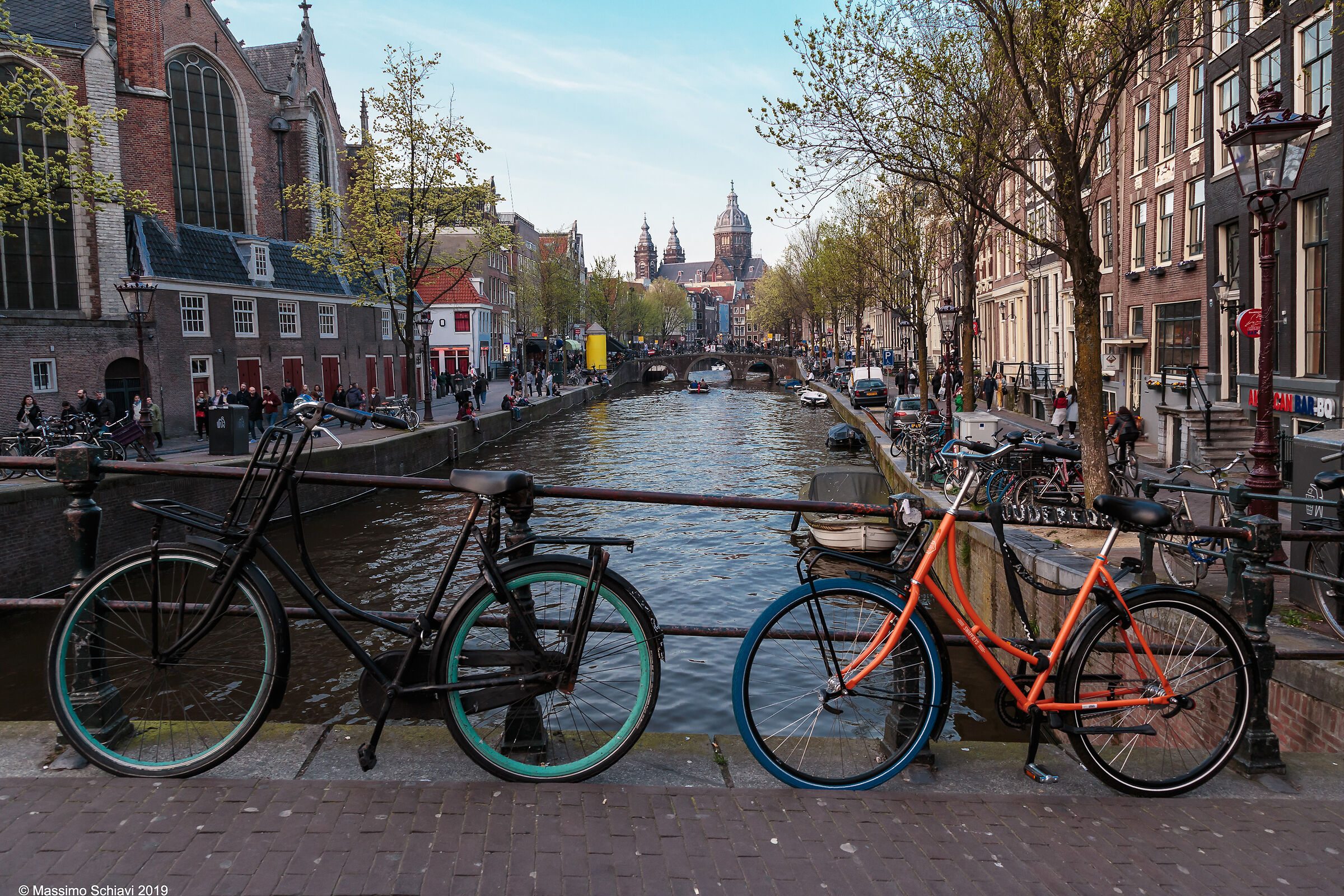 Canali e biciclette ad Amsterdam.