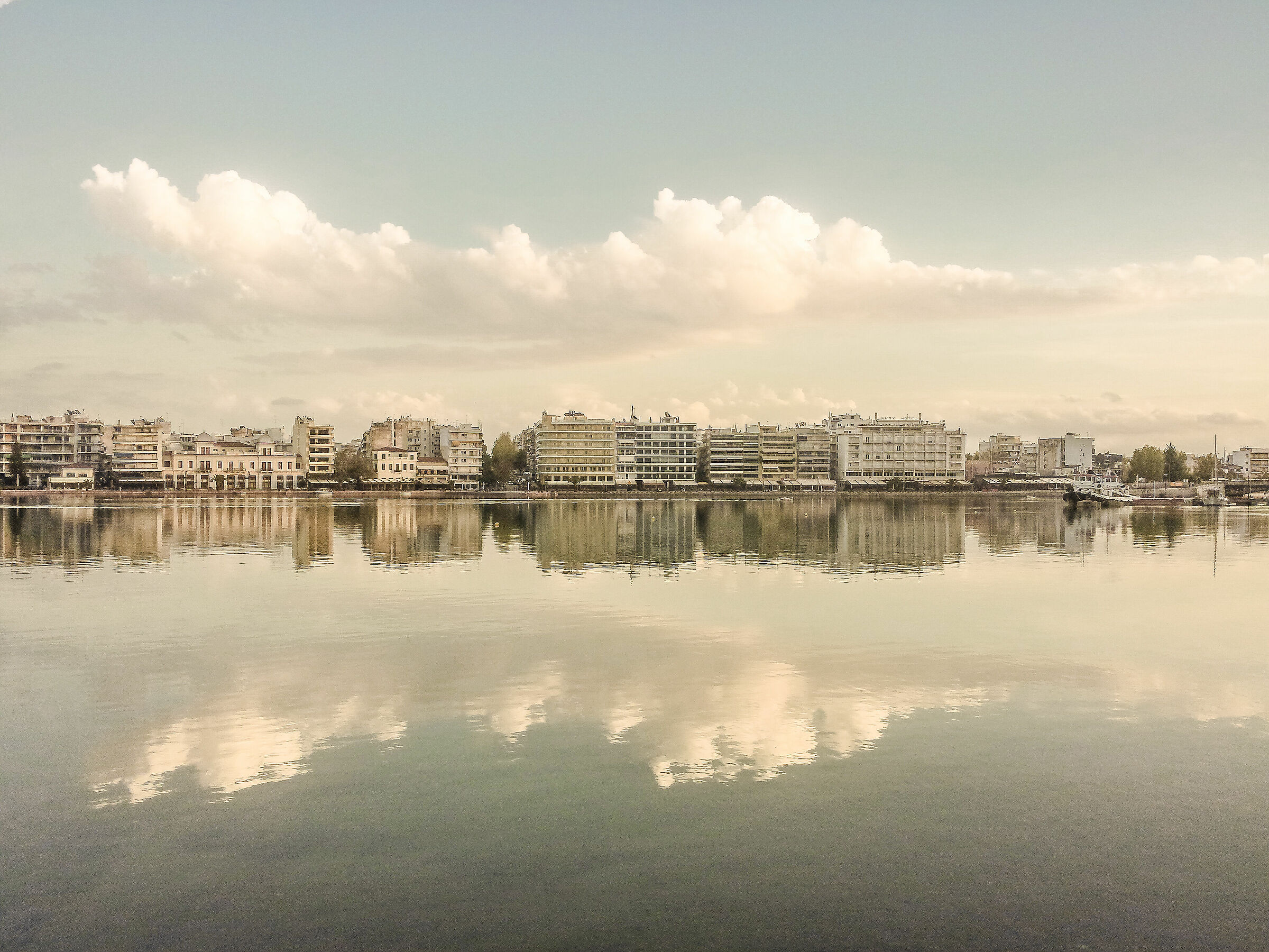 Vista di Chalkis_V001