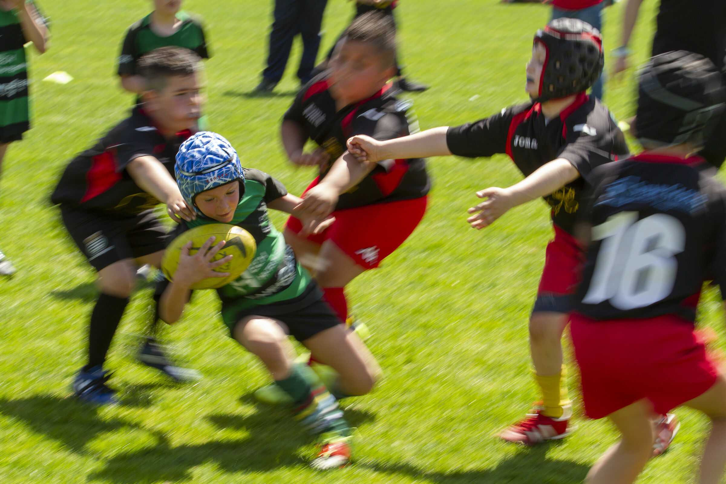 Panning of Mini rugbisti...