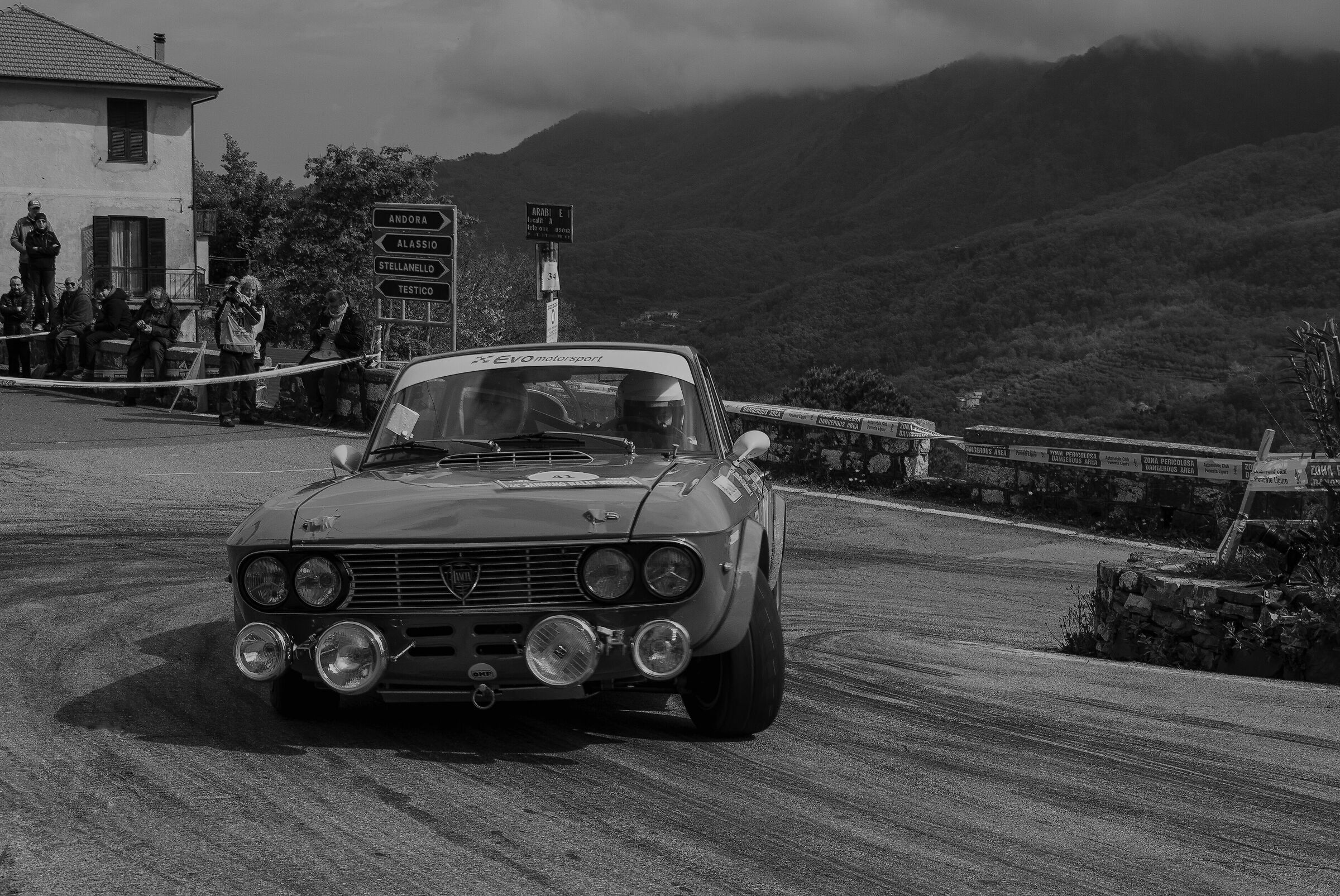 A curve of other times