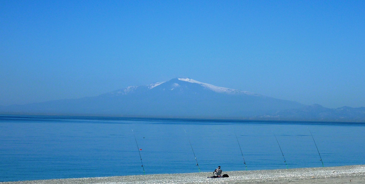 L'Etna dalla costa ionica calabrese
