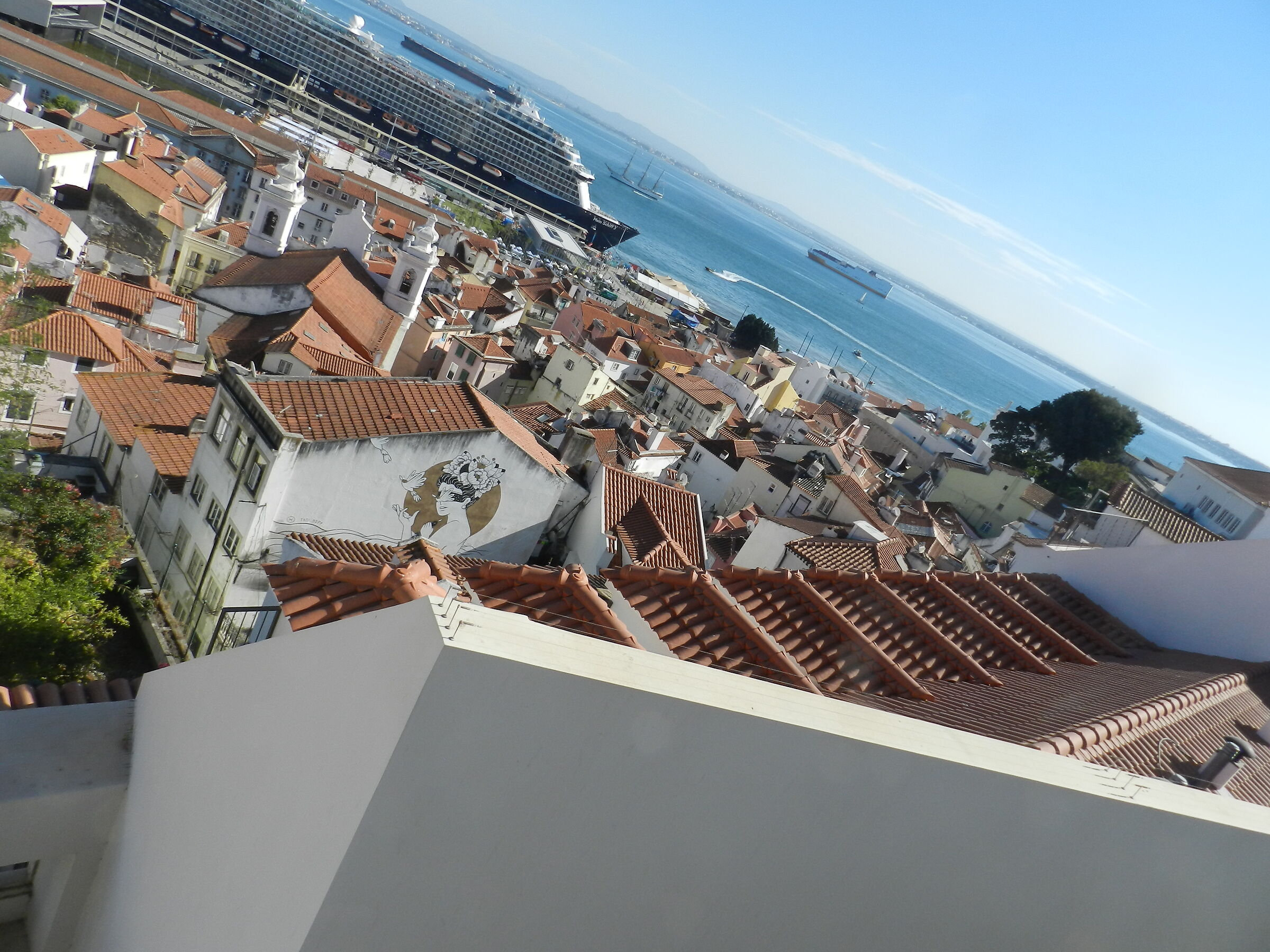 Lisbon... Departure to the ocean..