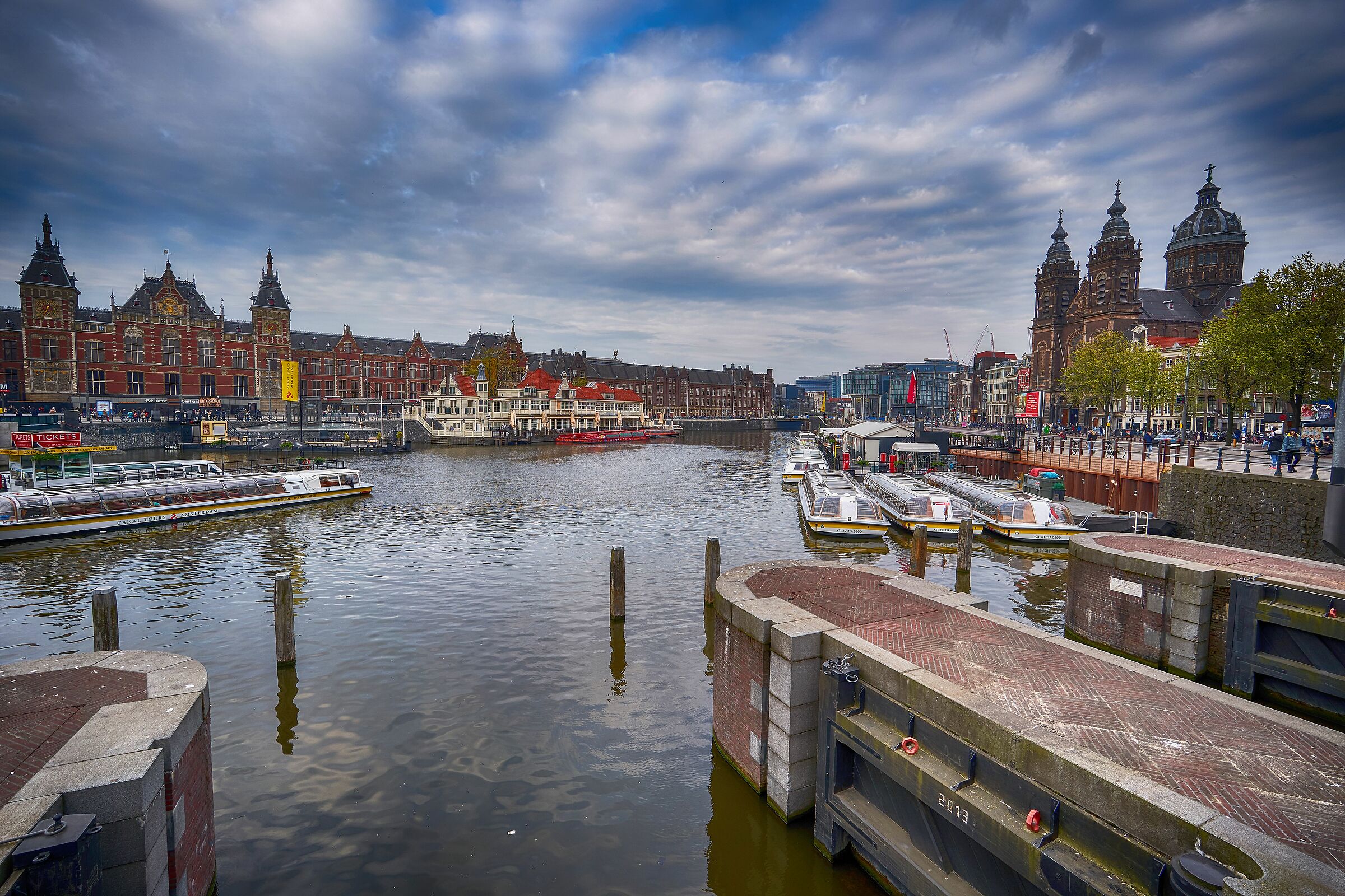 A channel of Amsterdam