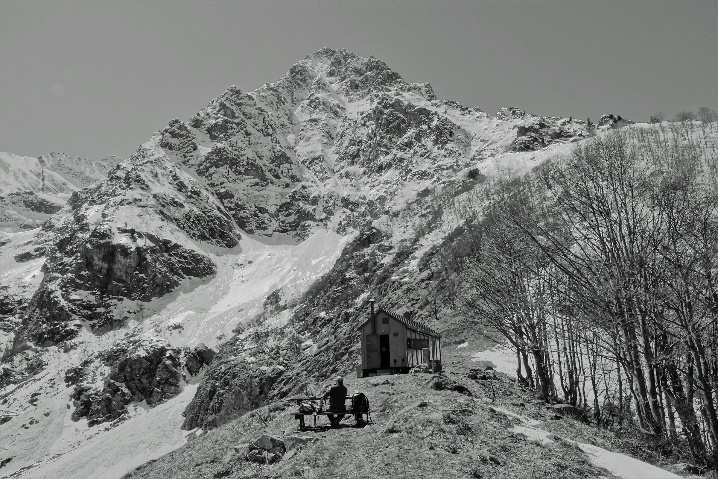 Barbero bivouac-Auction background Chalk Valley