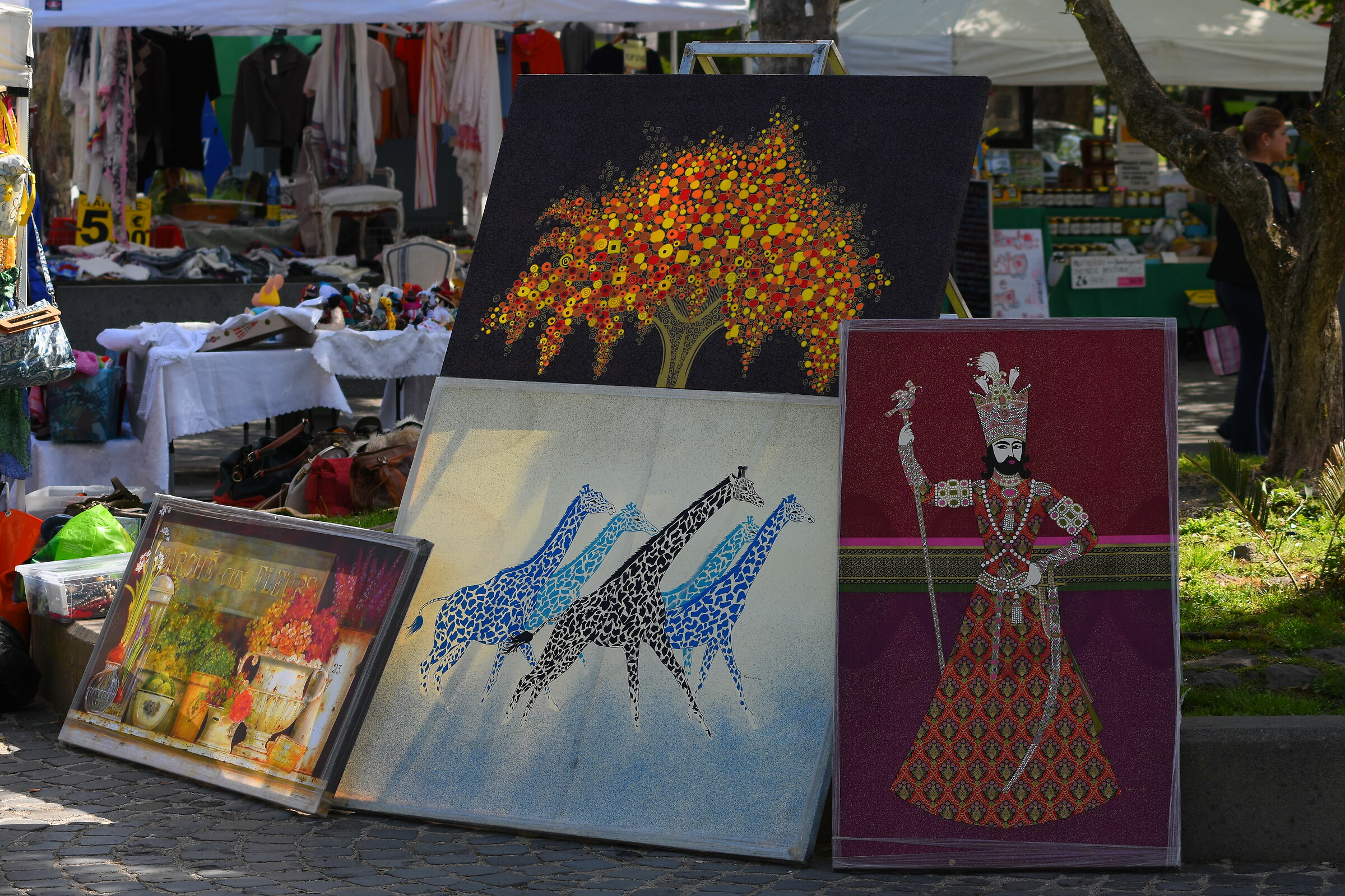 The paintings of the market